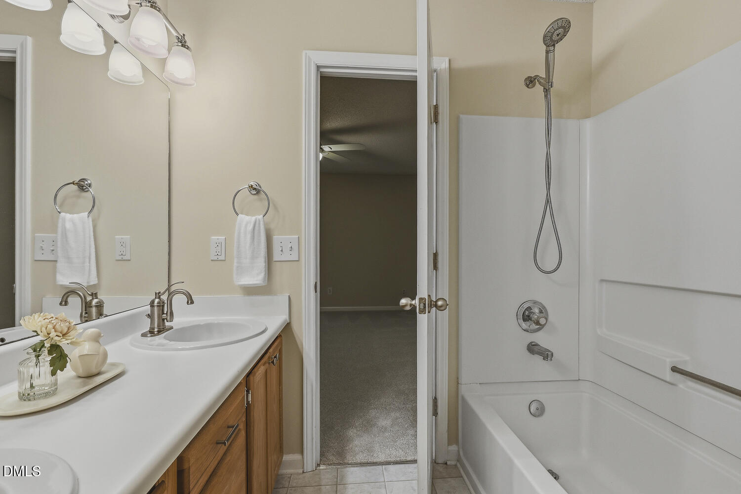 6061 Epping Forest Drive Property Photo 24