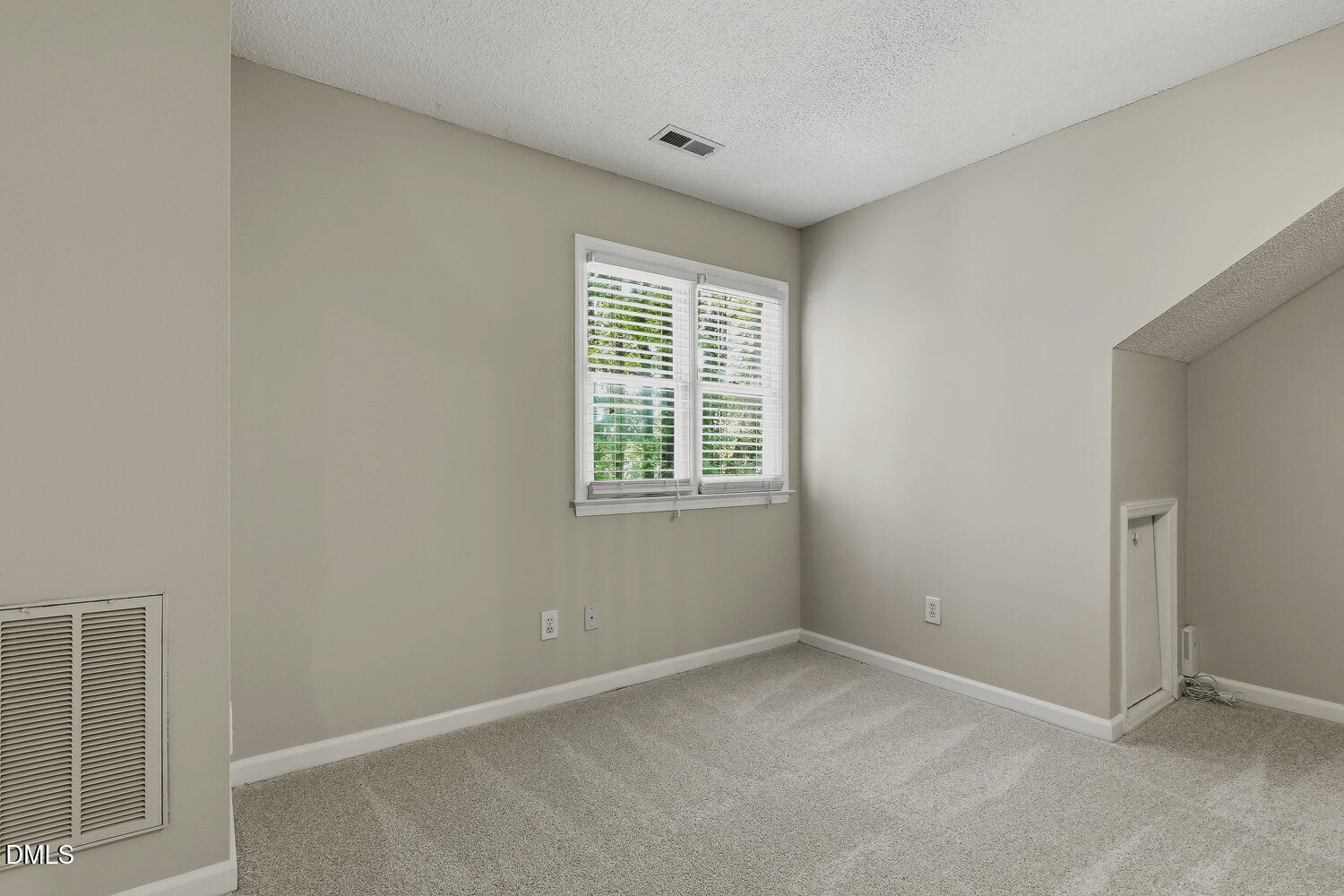 6061 Epping Forest Drive Property Photo 30