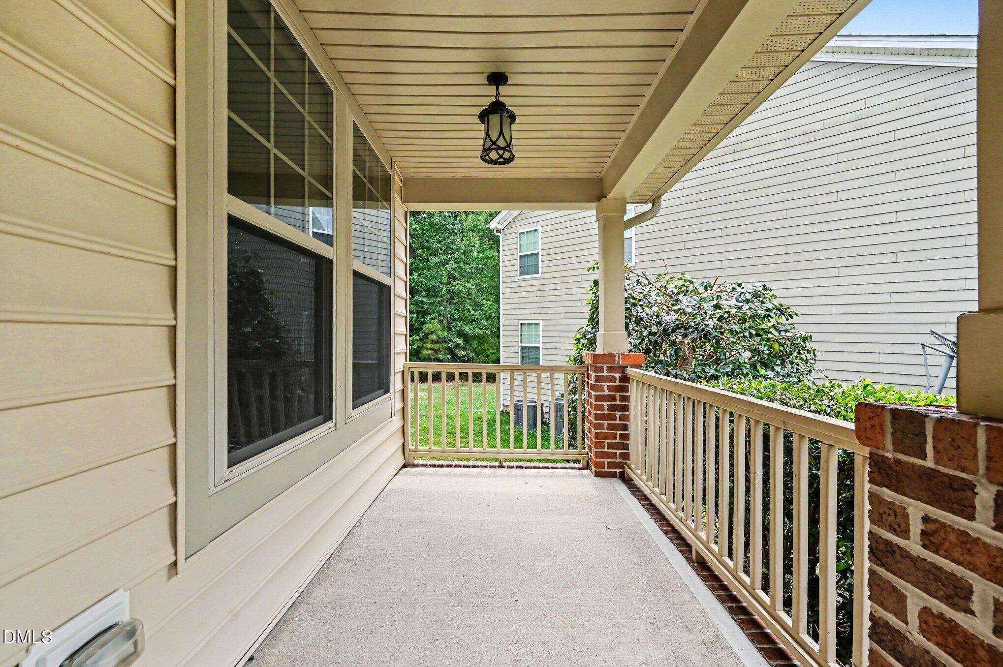 14 Brightfield Lane Property Photo 6