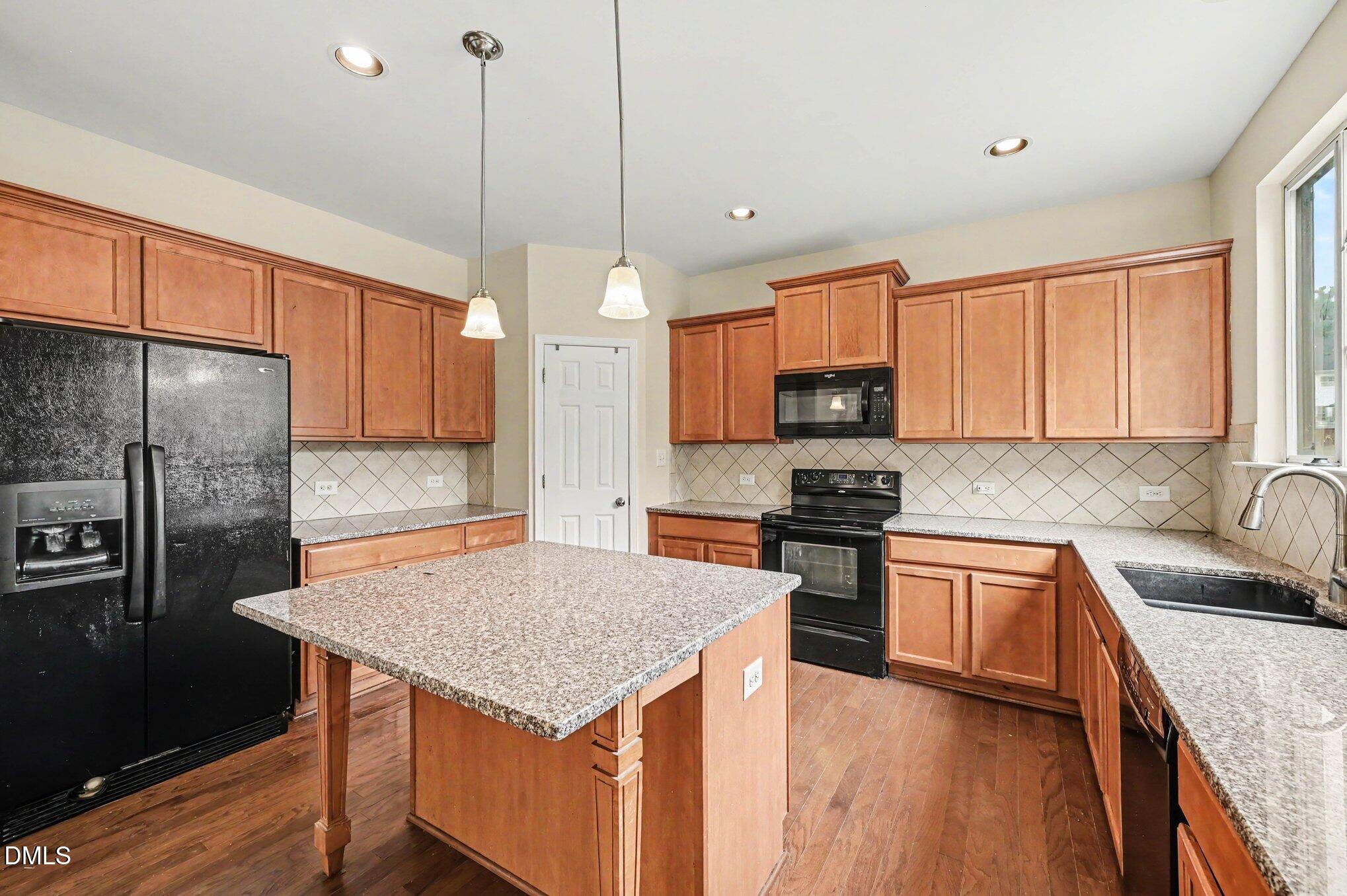 14 Brightfield Lane Property Photo 18