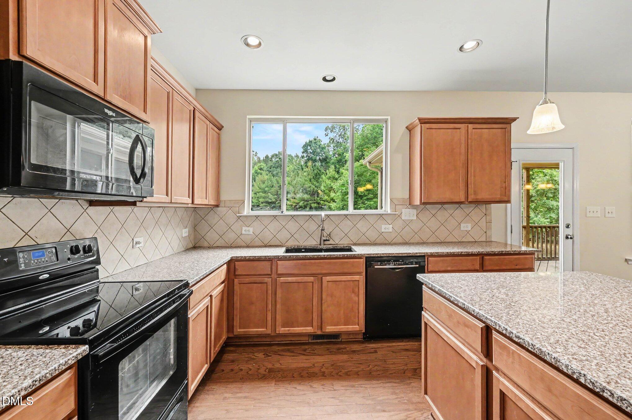 14 Brightfield Lane Property Photo 19
