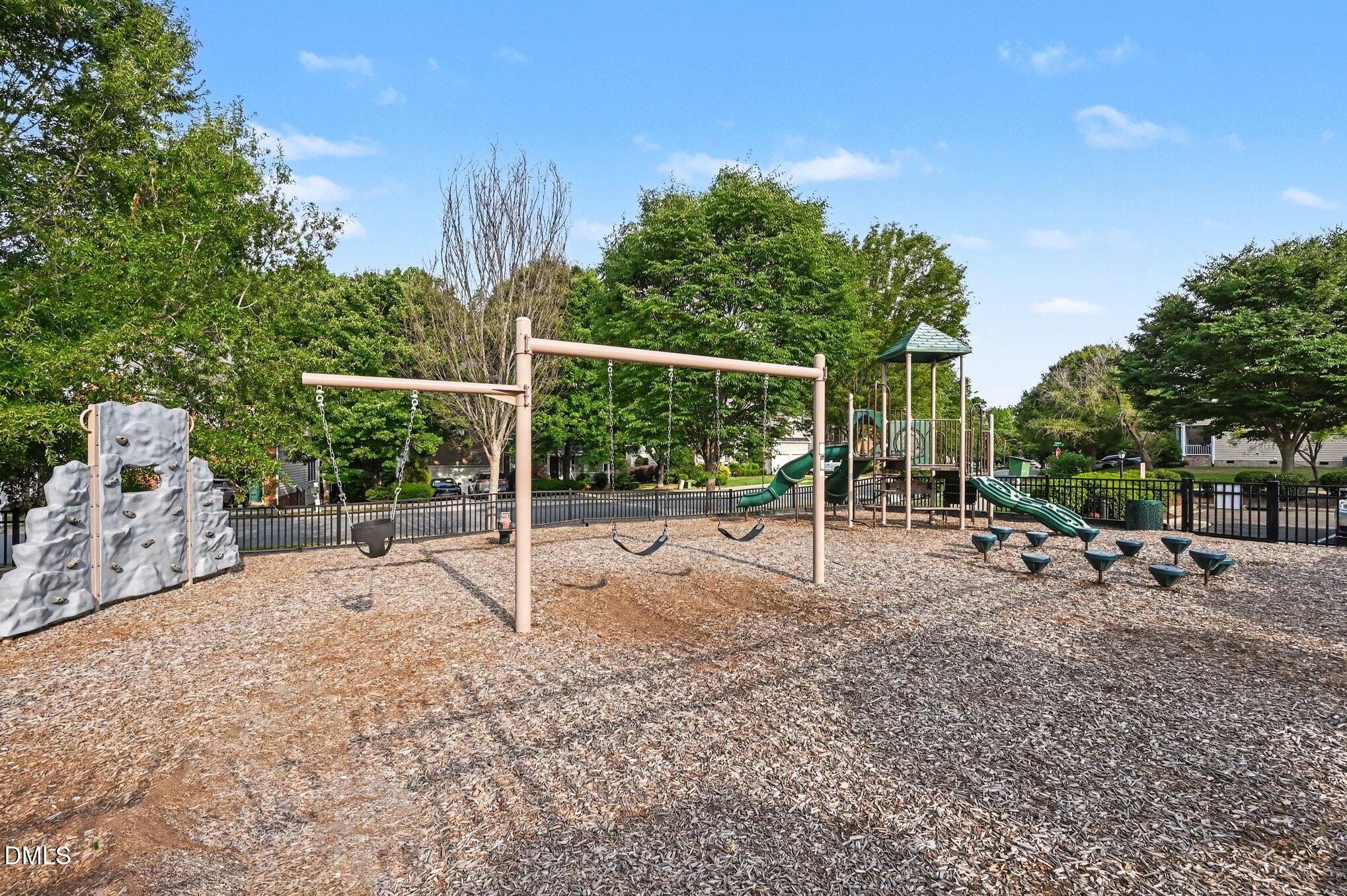 14 Brightfield Lane Property Photo 44