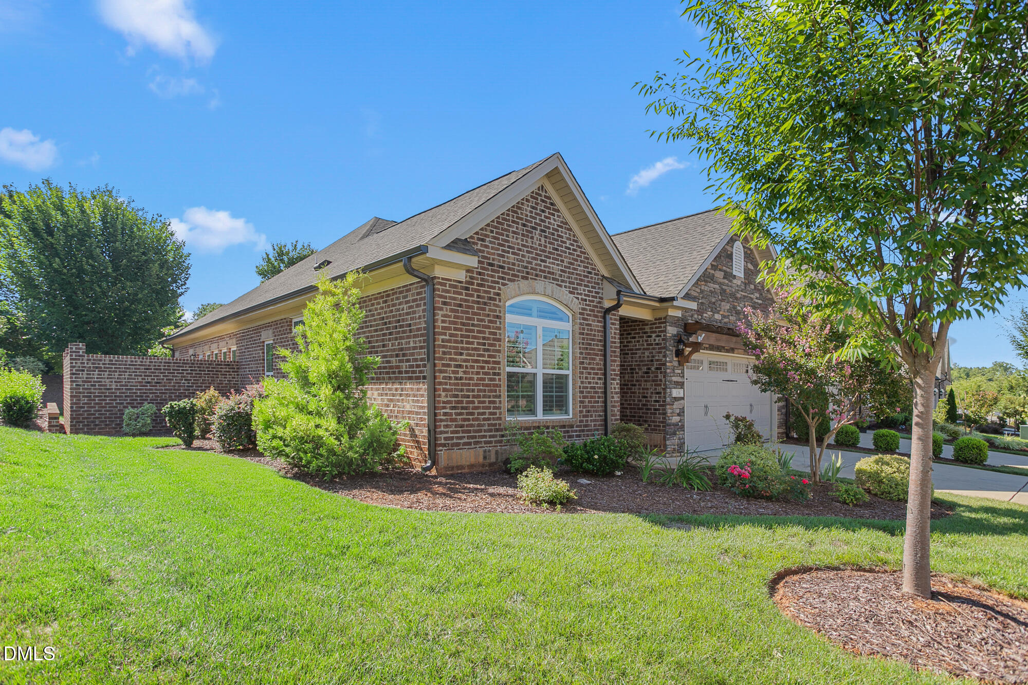 138 Dunvegan Lane Property Photo 1