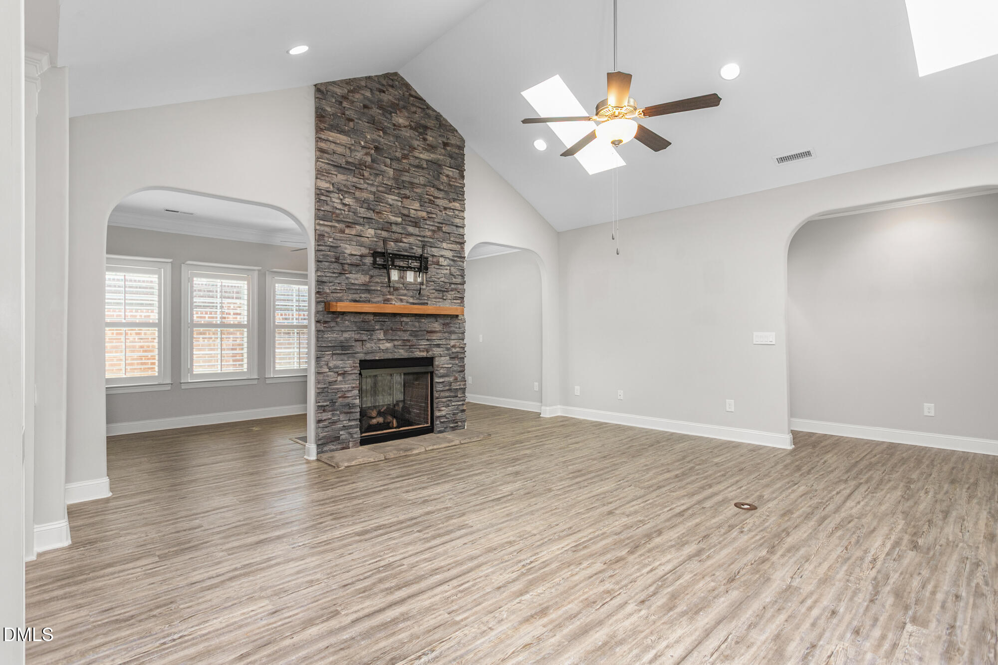 138 Dunvegan Lane Property Photo 12