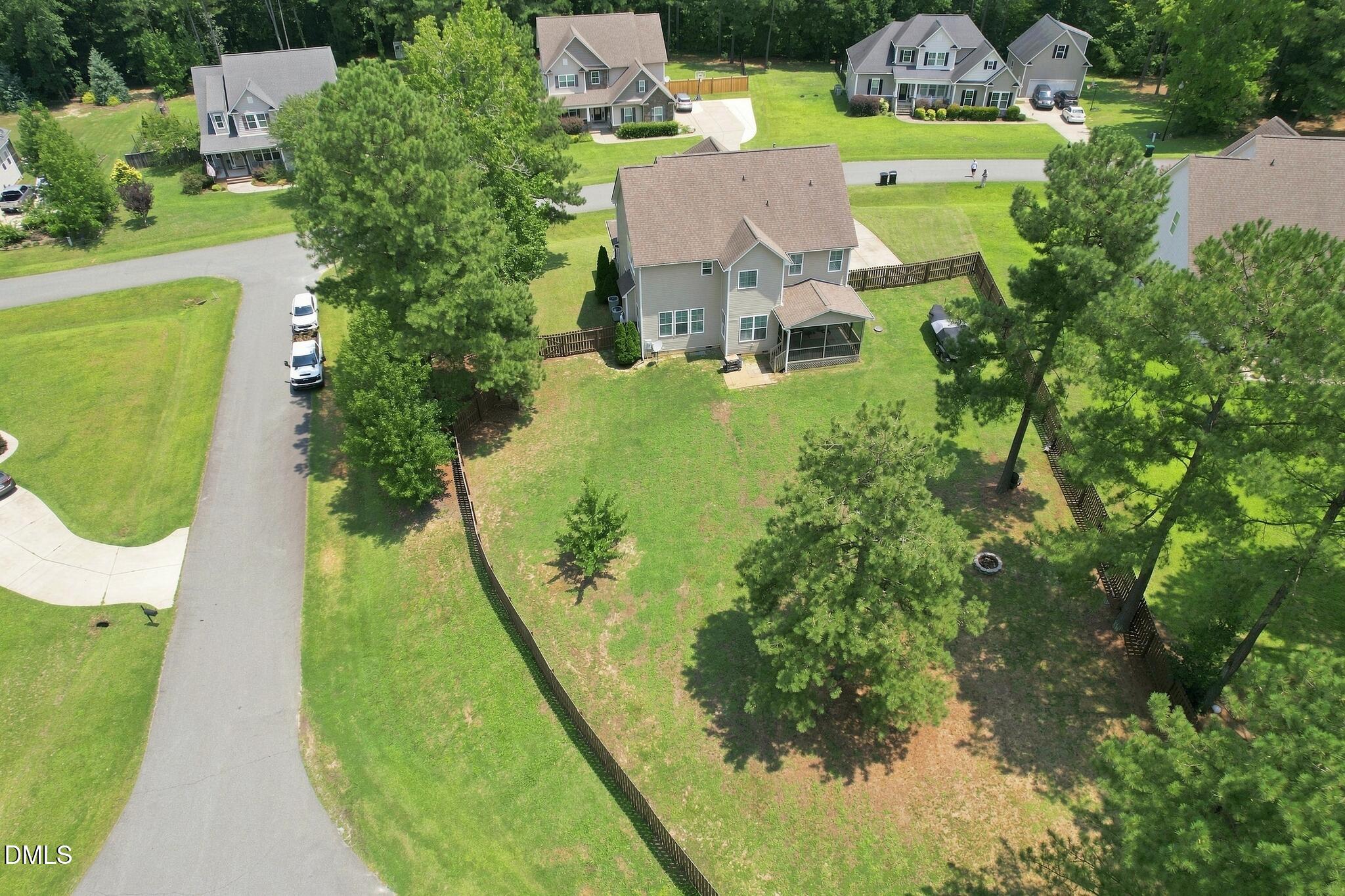 626 Bridgeport Circle Property Photo 8