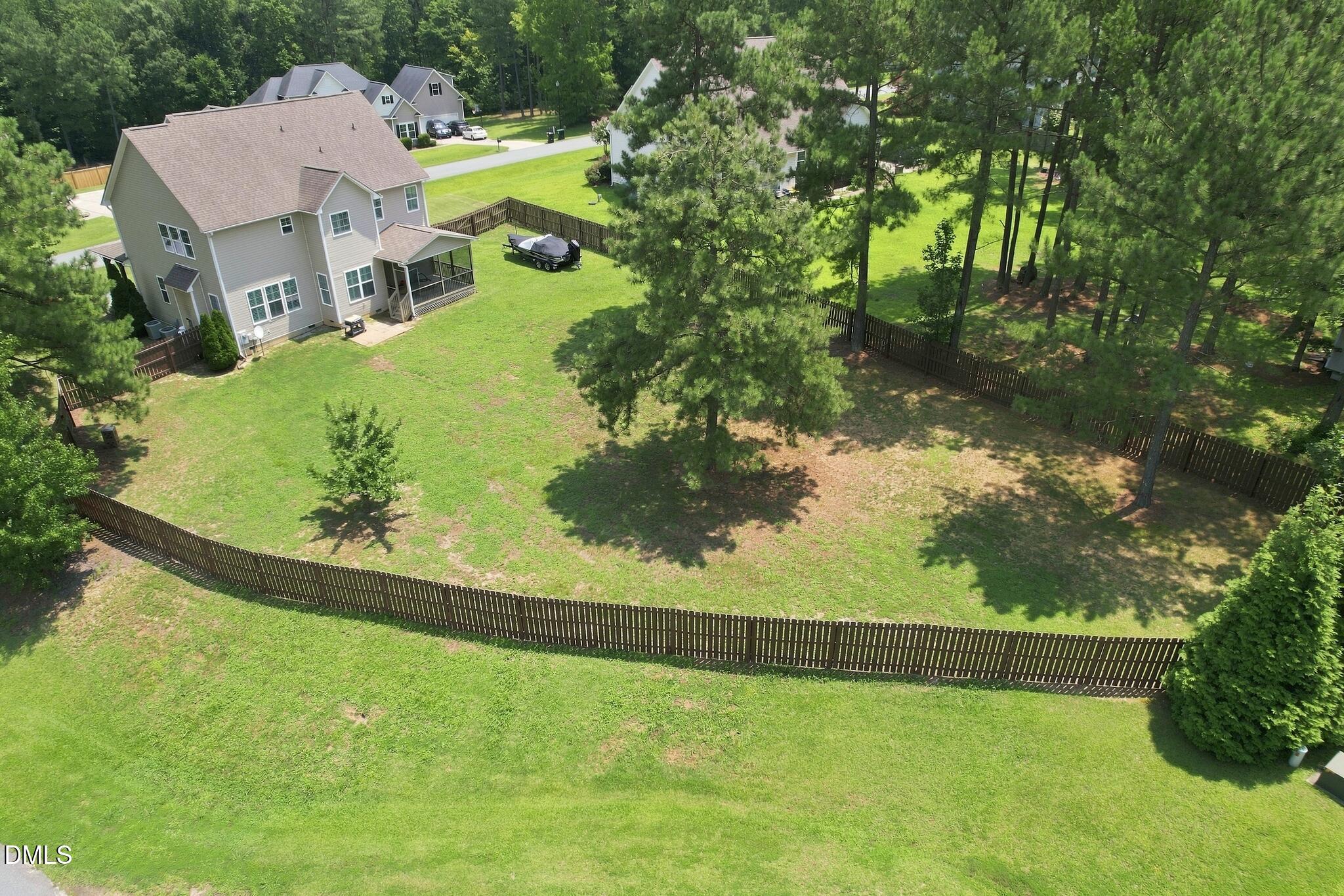626 Bridgeport Circle Property Photo 9