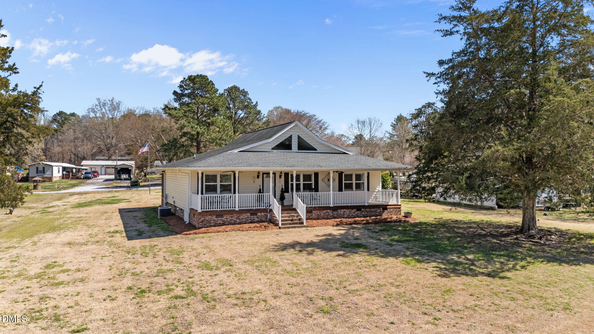 35 Hummingbird Lane Property Photo 1