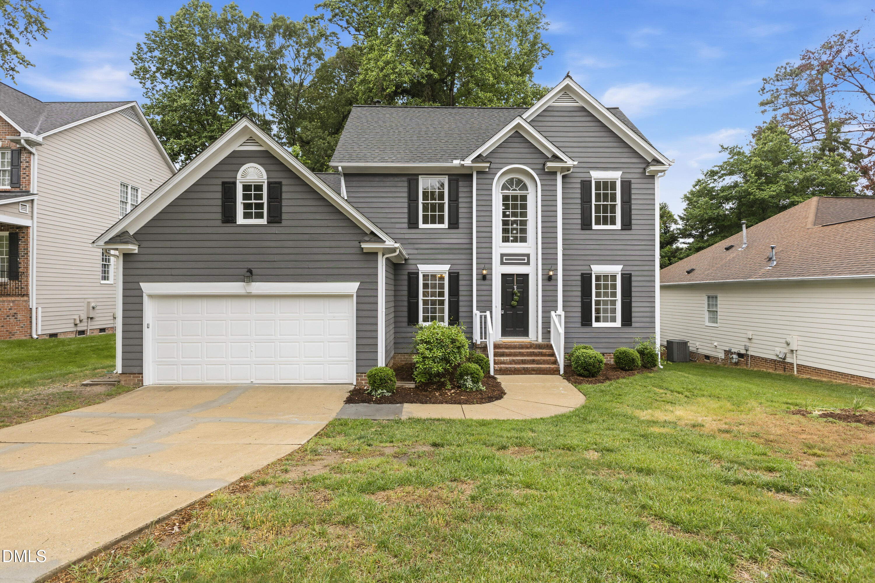 8825 Deerland Grove Drive Property Photo 2
