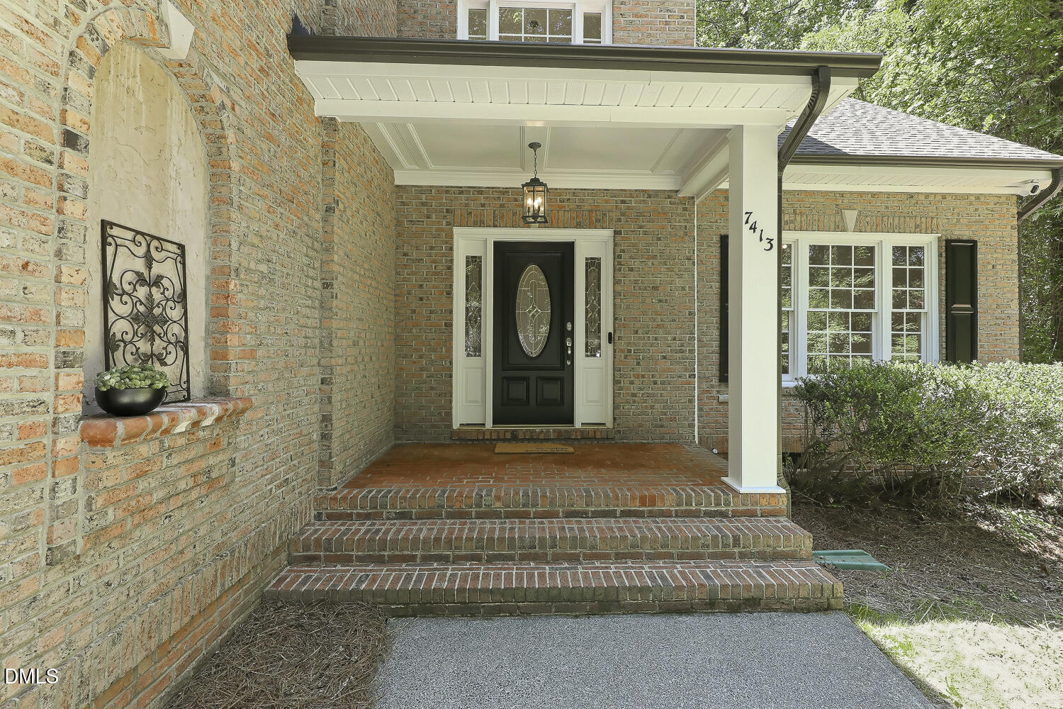 7413 Heartland Drive Property Photo 2
