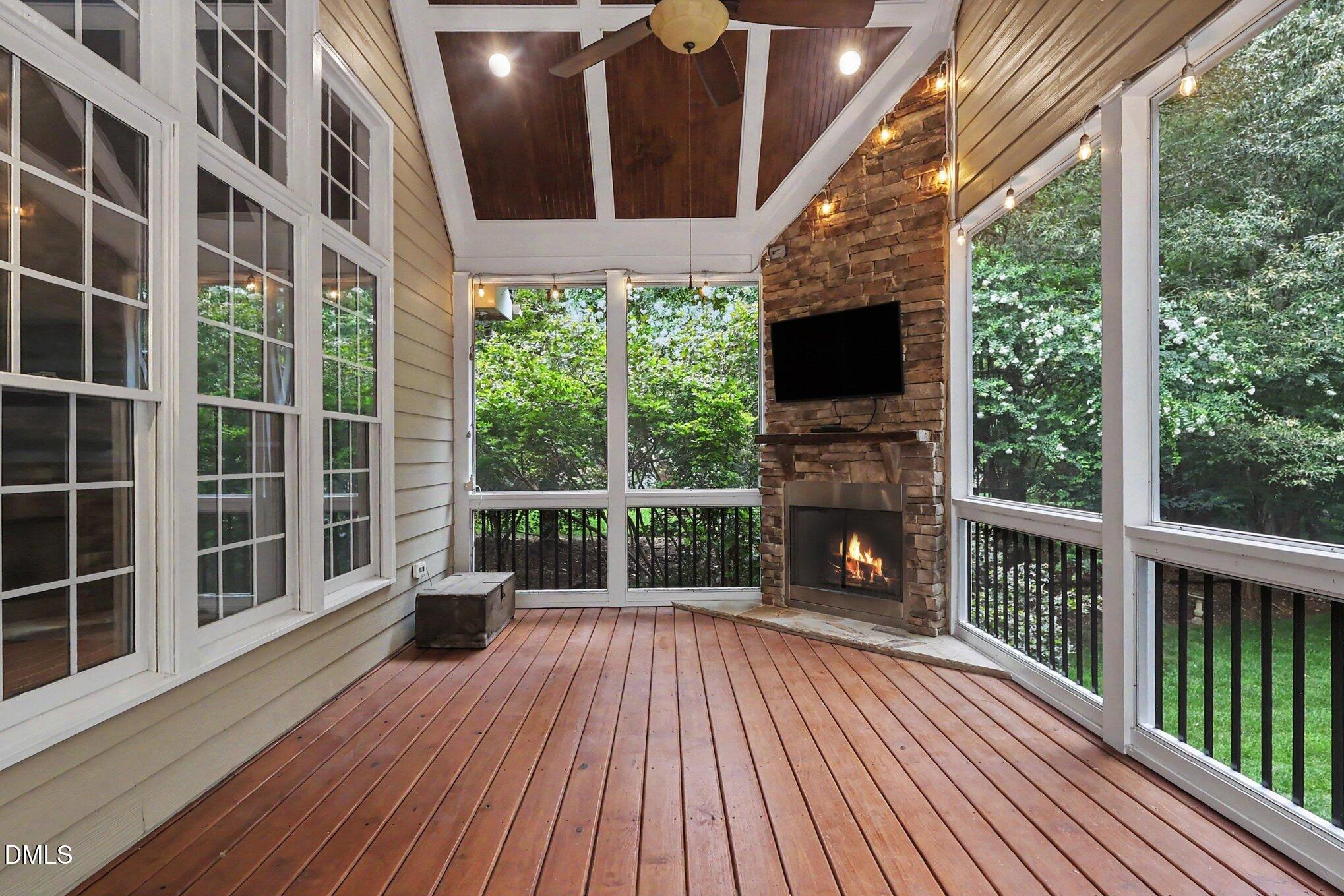 6121 Carlyle Drive Property Photo 41