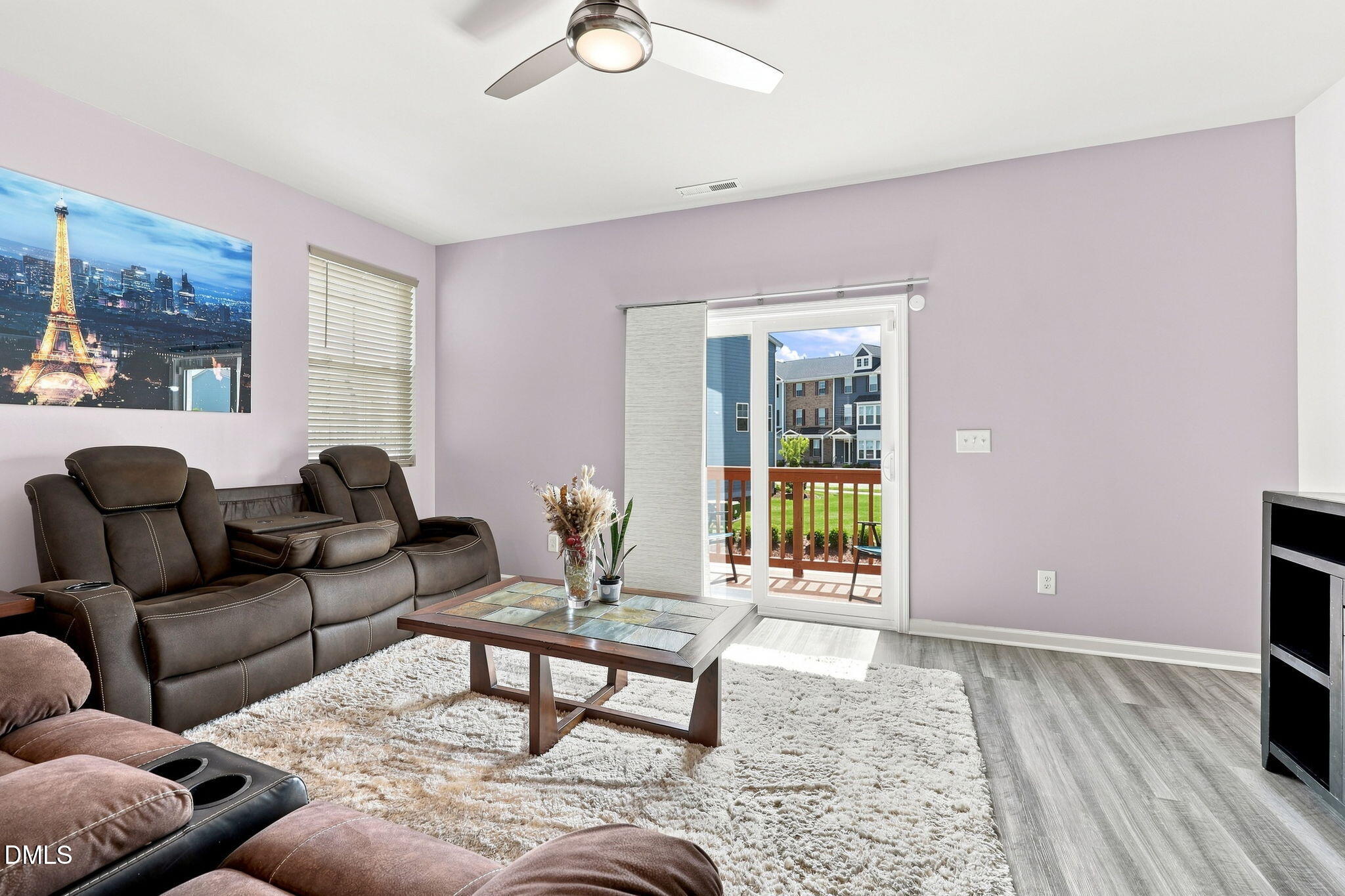 5937 Illuminate Avenue Property Photo 10
