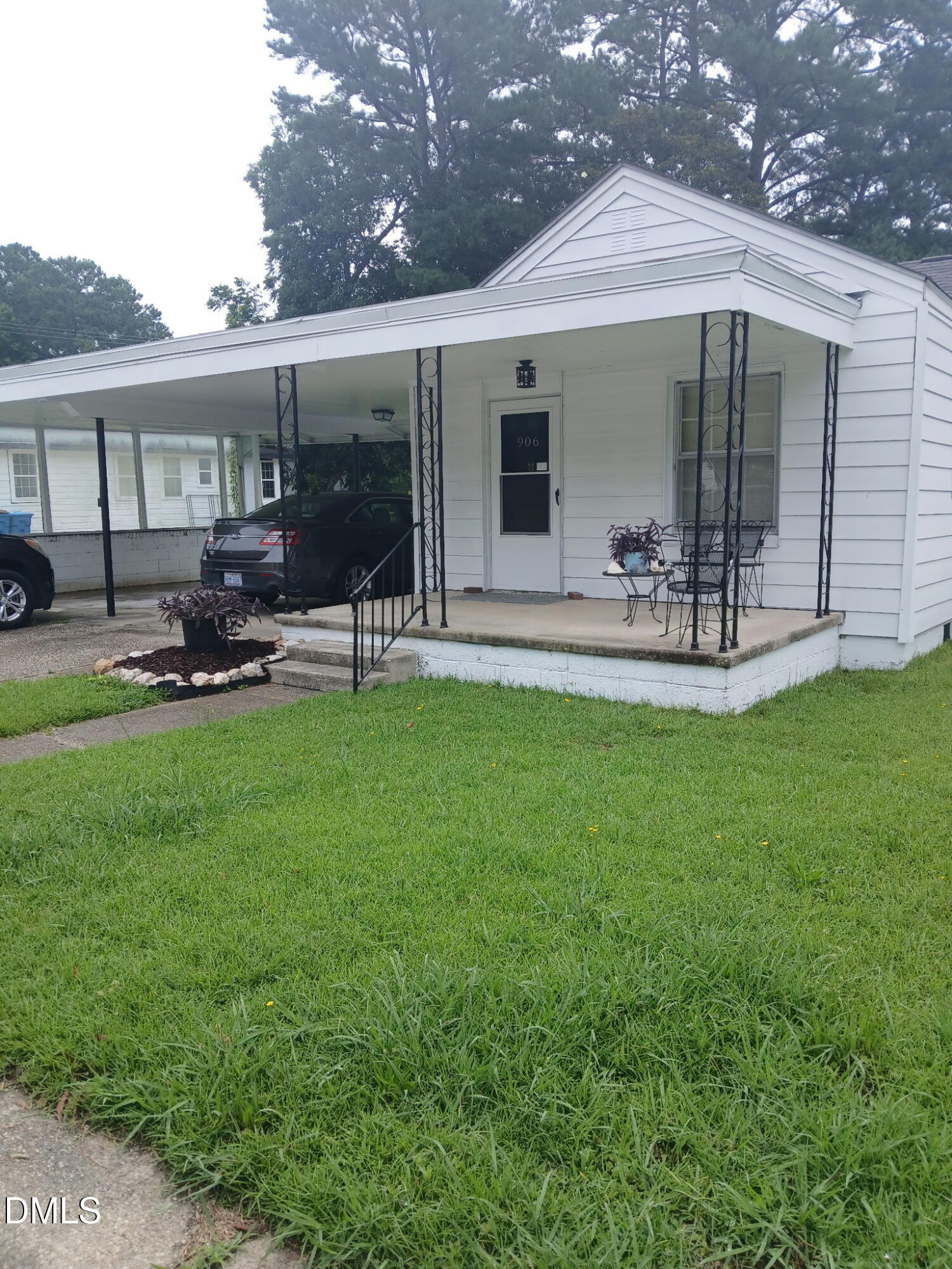 904 N Mckay Avenue 906 Property Photo 4