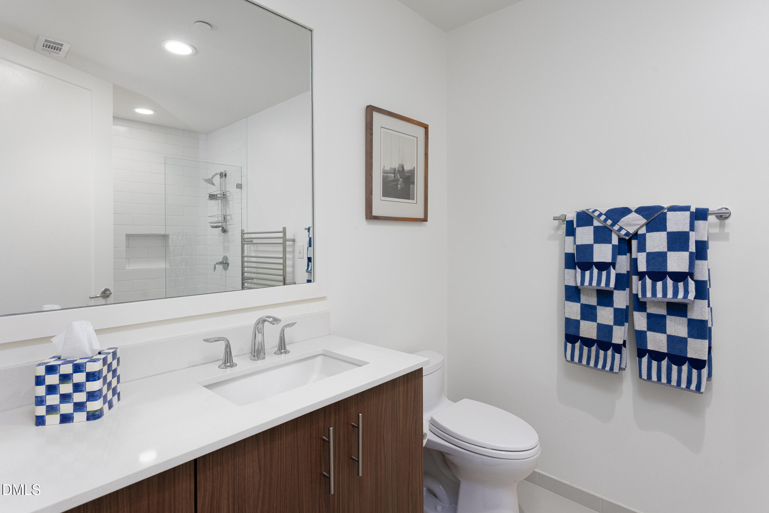 110 N Corcoran Street 2301 Property Photo 29