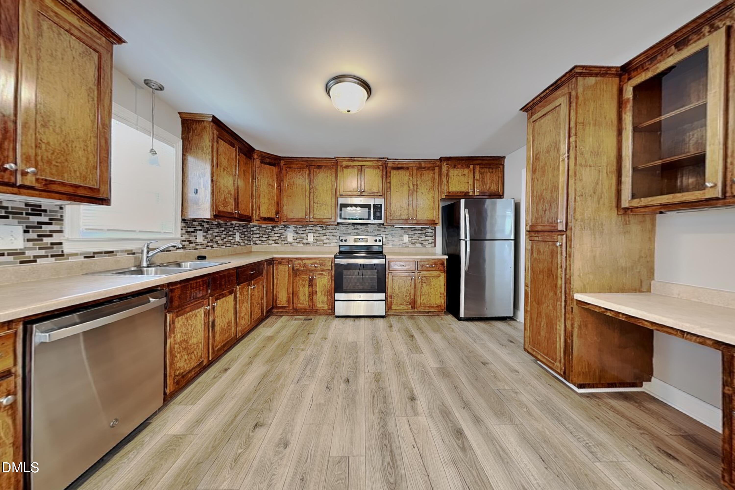224 Farrington Drive Property Photo 3