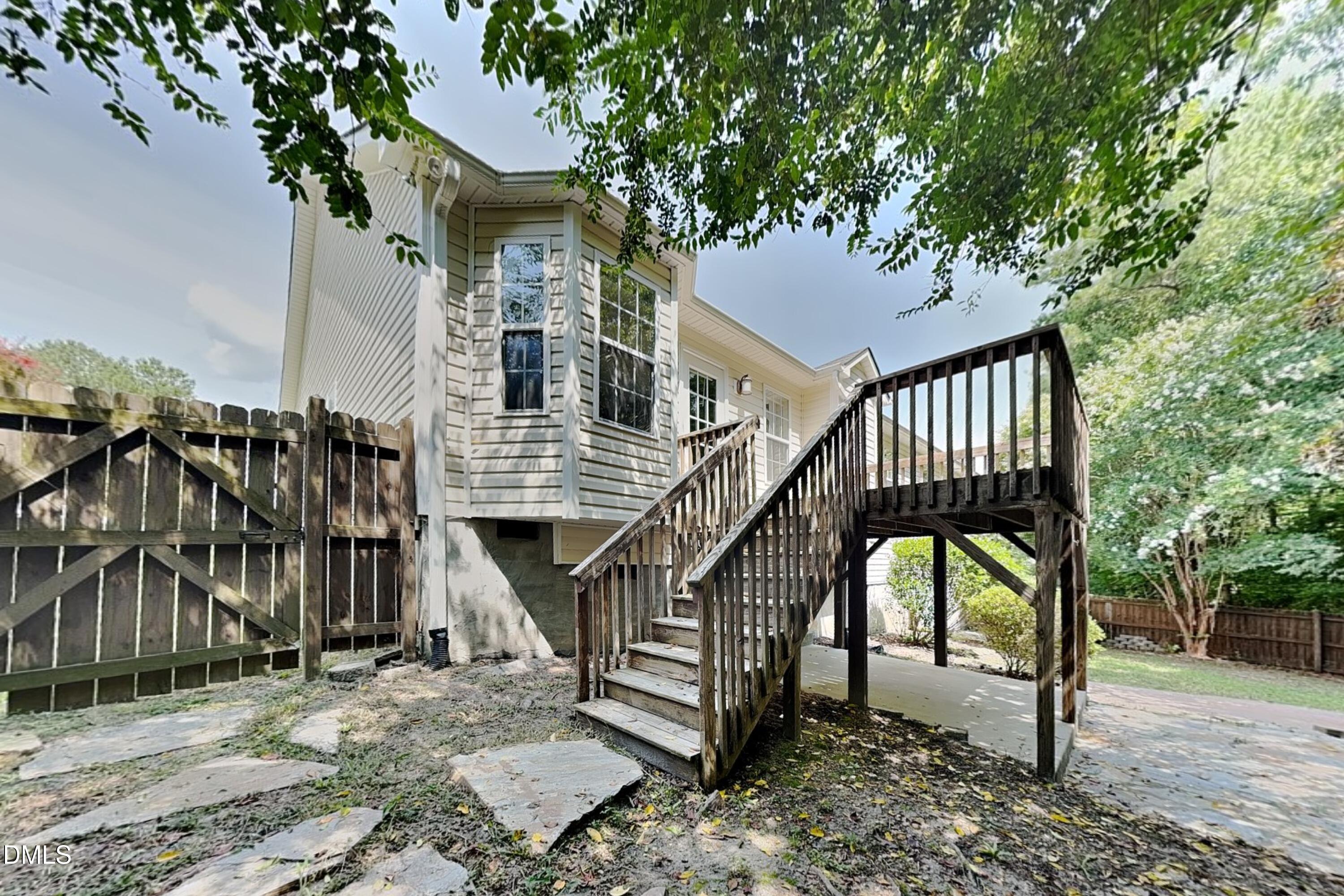 224 Farrington Drive Property Photo 16
