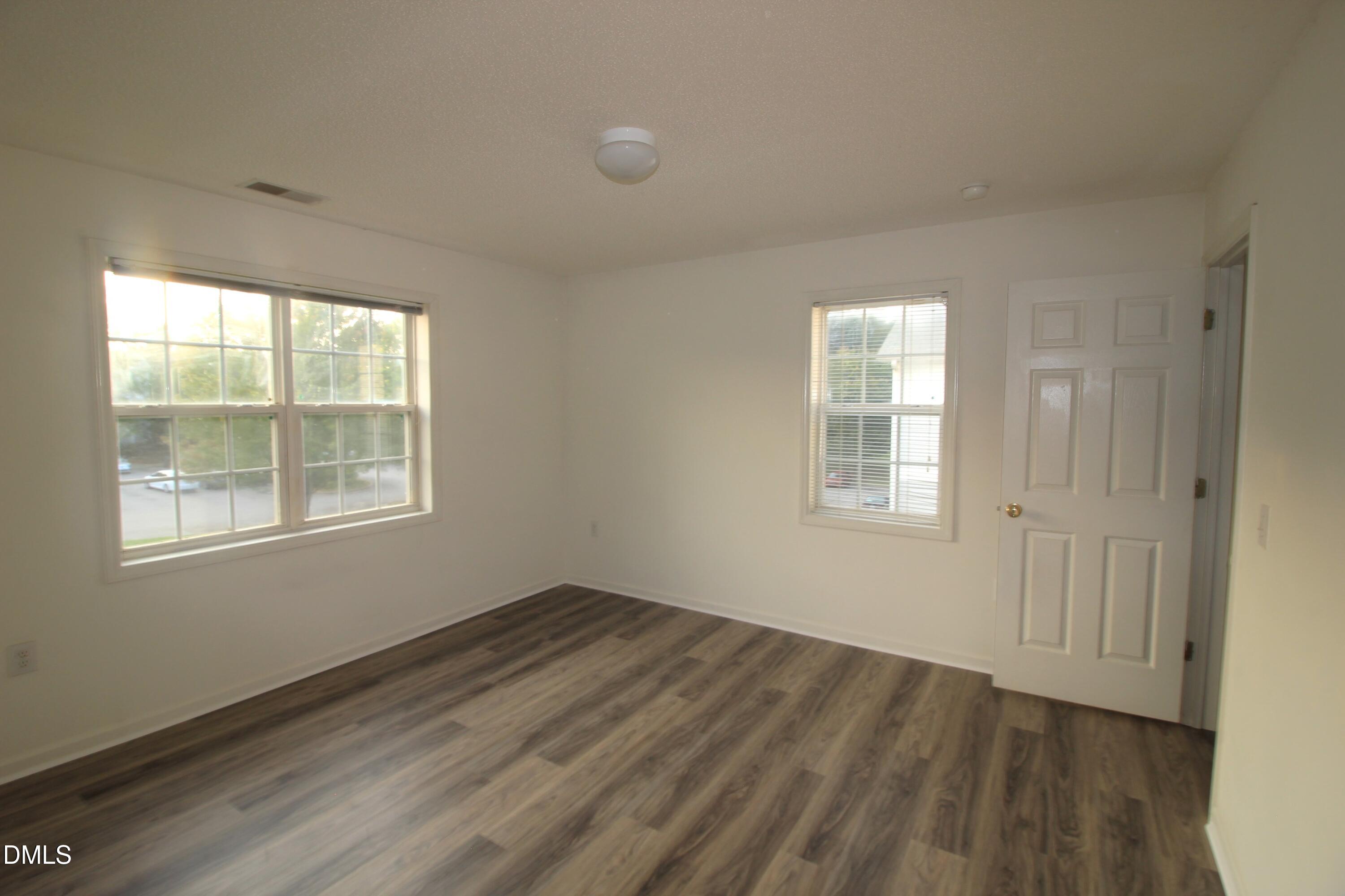 2010 Wolfmill Drive Apt 303 Property Photo 7