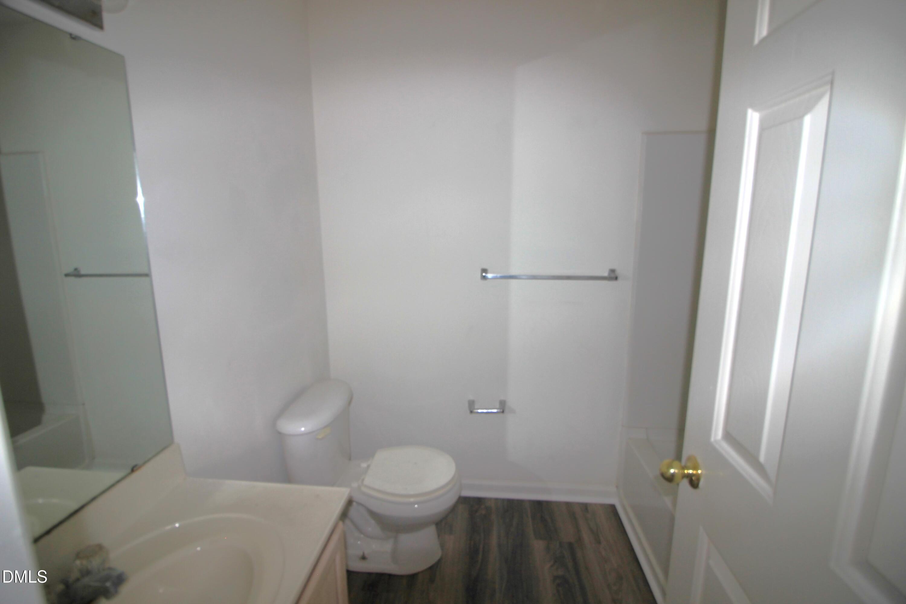2010 Wolfmill Drive Apt 303 Property Photo 10