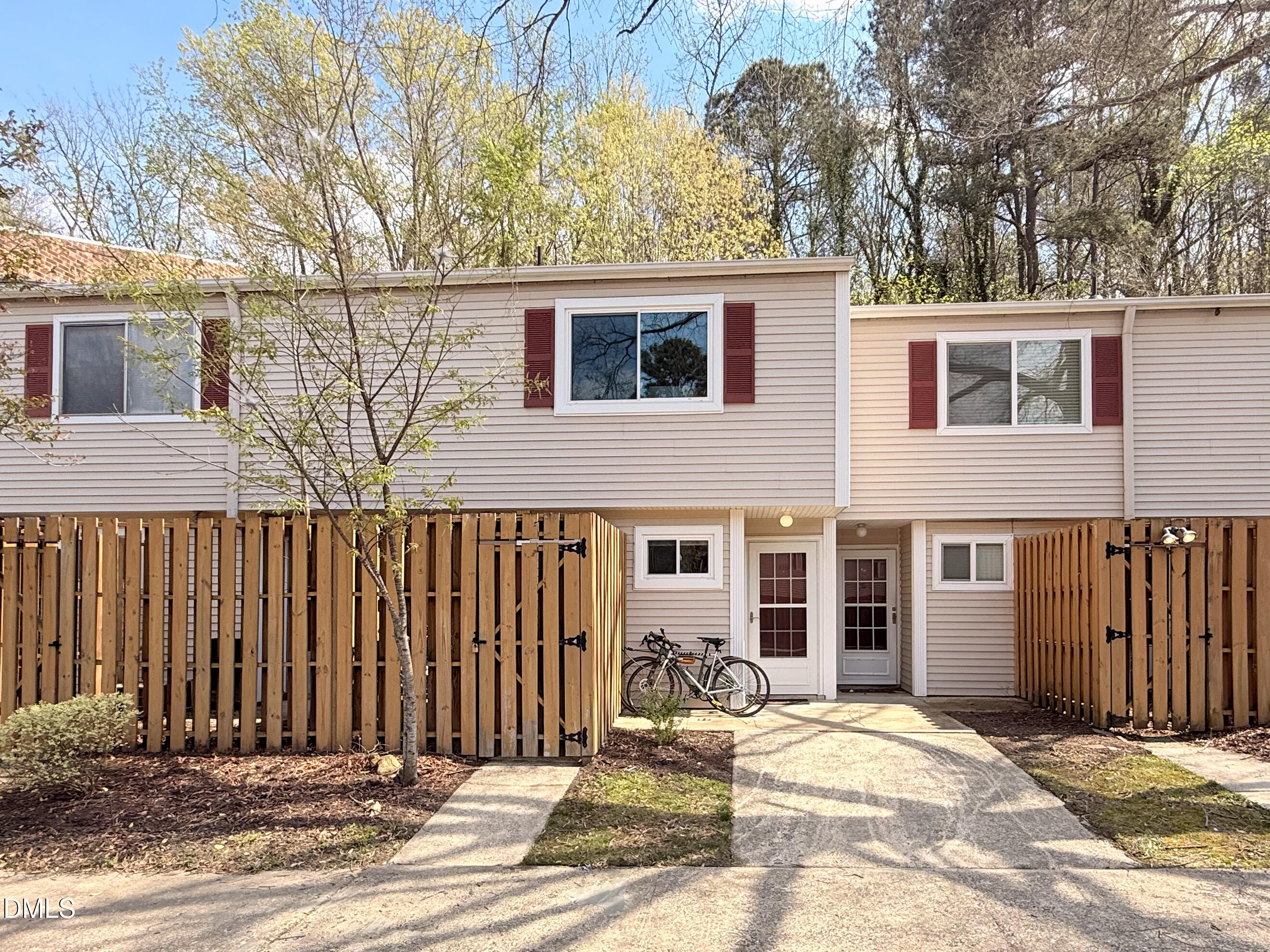 220 Elizabeth Street Apt A15 Property Photo 1