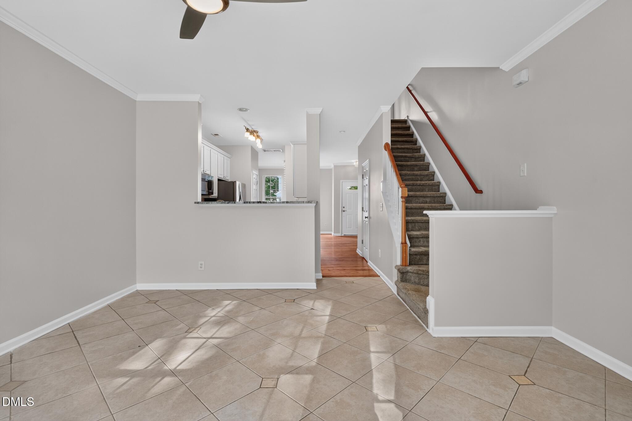 5710 Corbon Crest Lane Property Photo 3