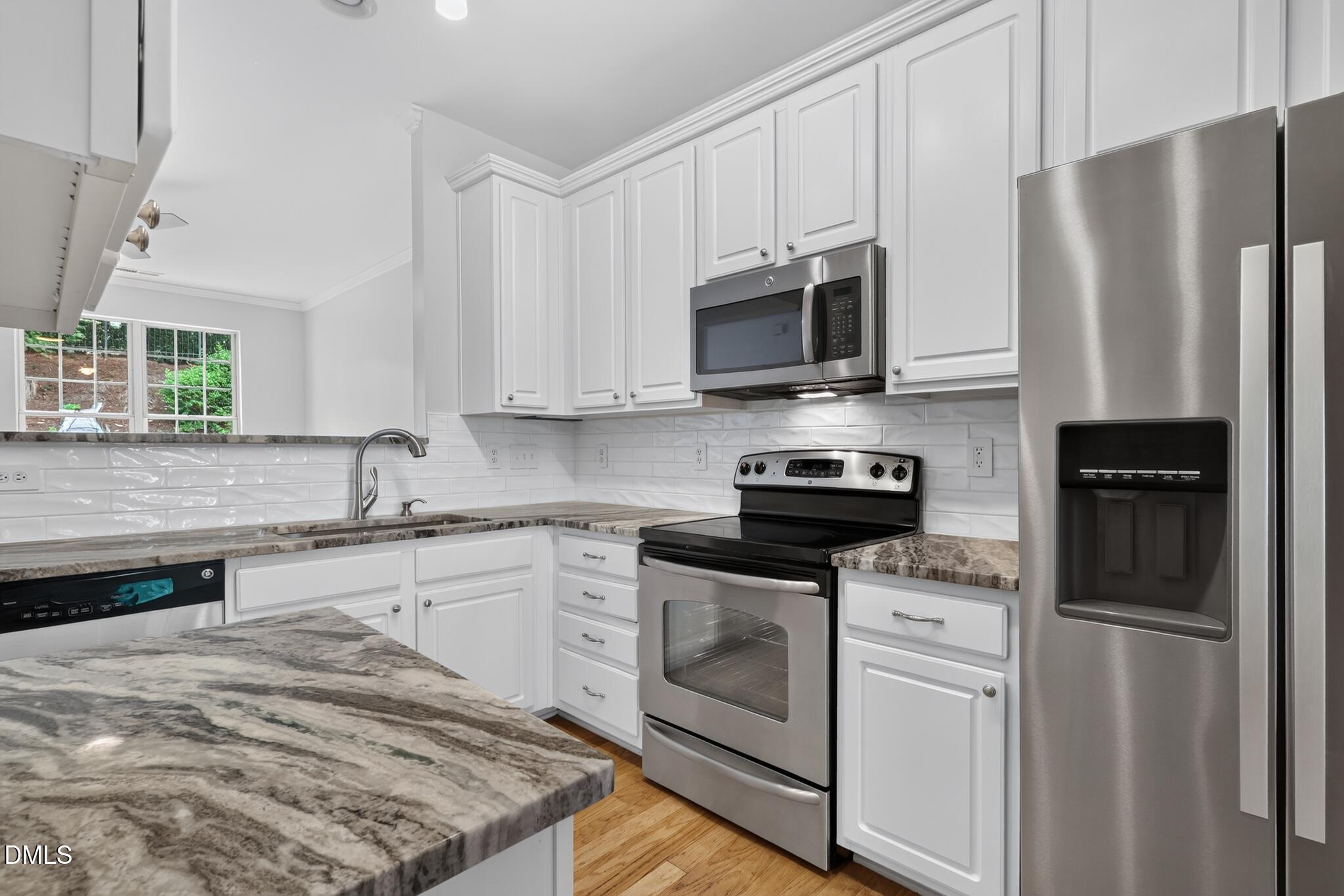 5710 Corbon Crest Lane Property Photo 8