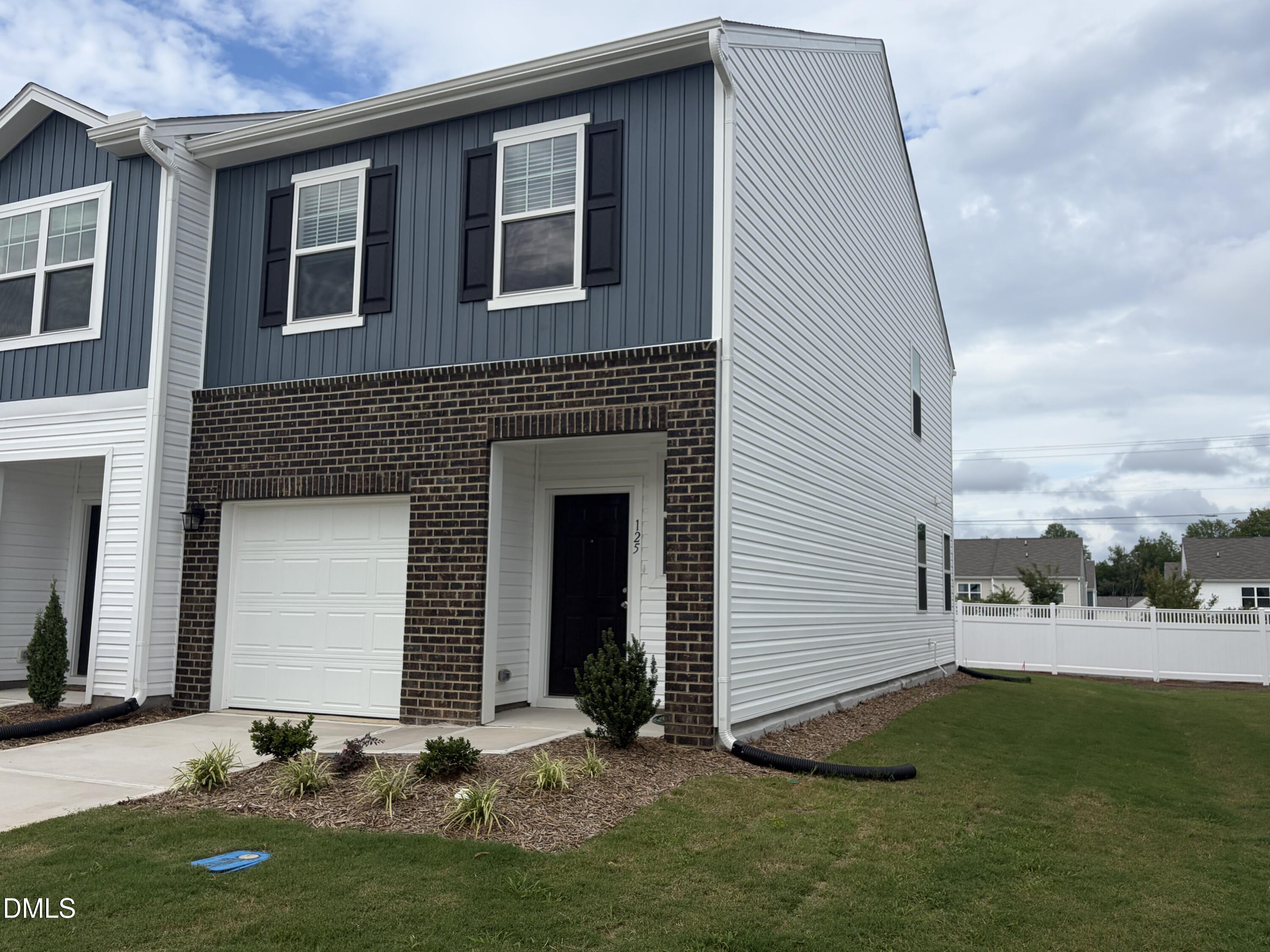 125 S Meyers Court Property Photo 1