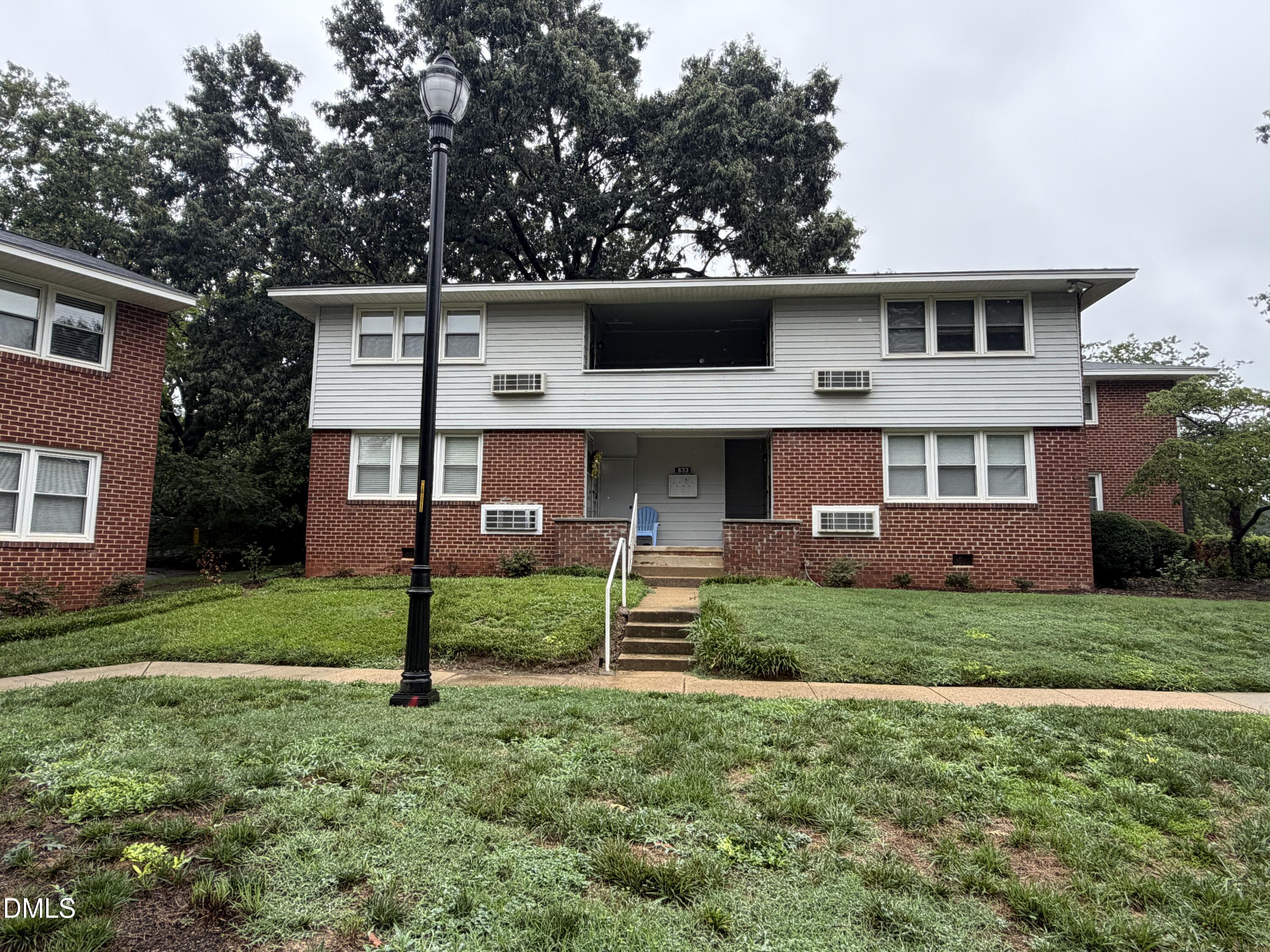 633 Daniels Street C Property Photo 1