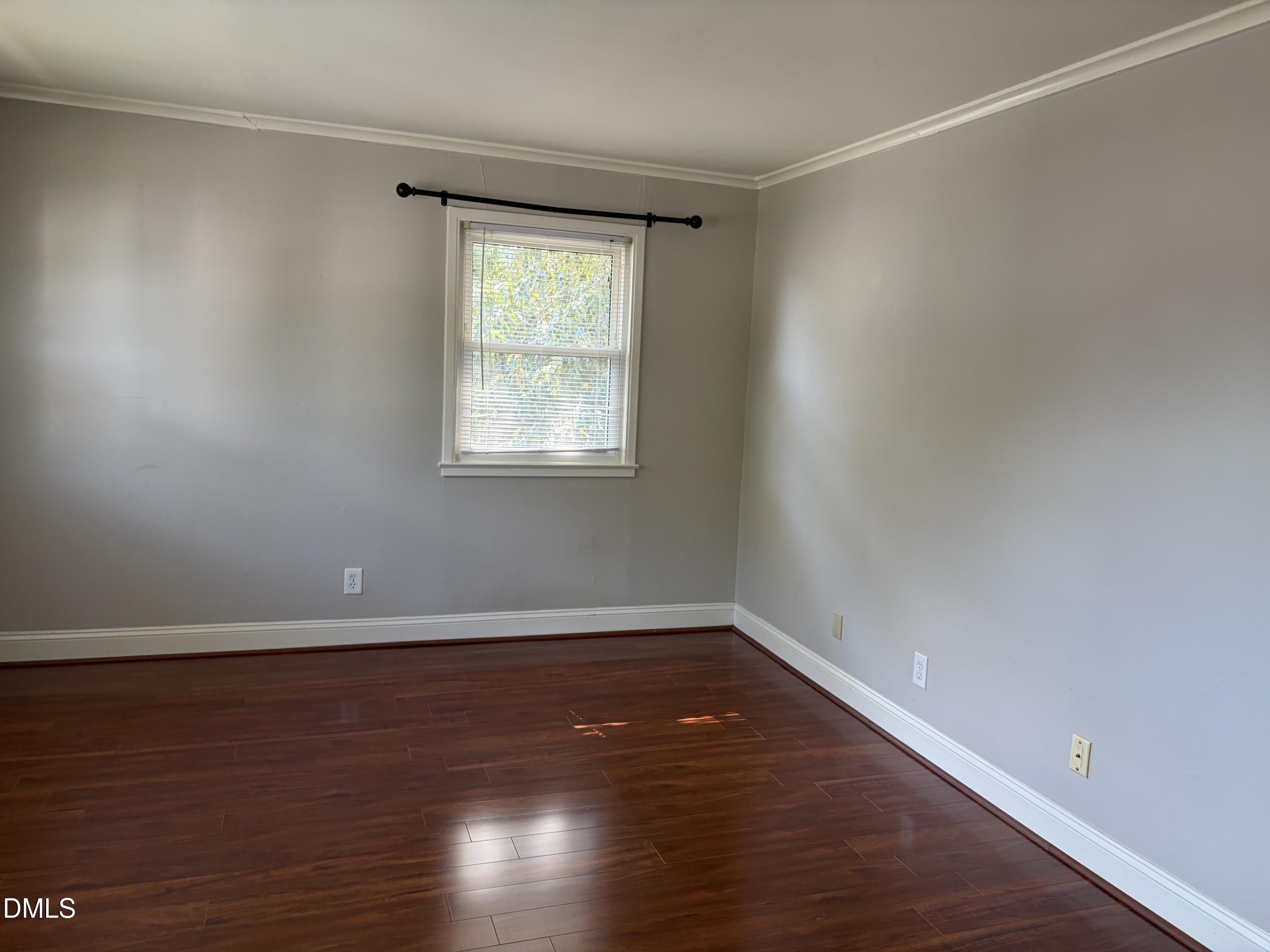 633 Daniels Street C Property Photo 6