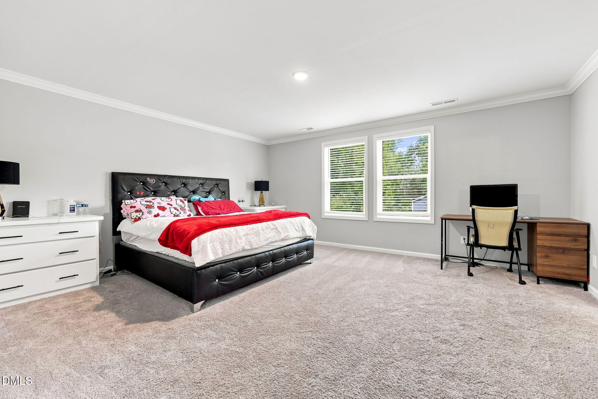16 Lynnridge Drive Property Photo 10