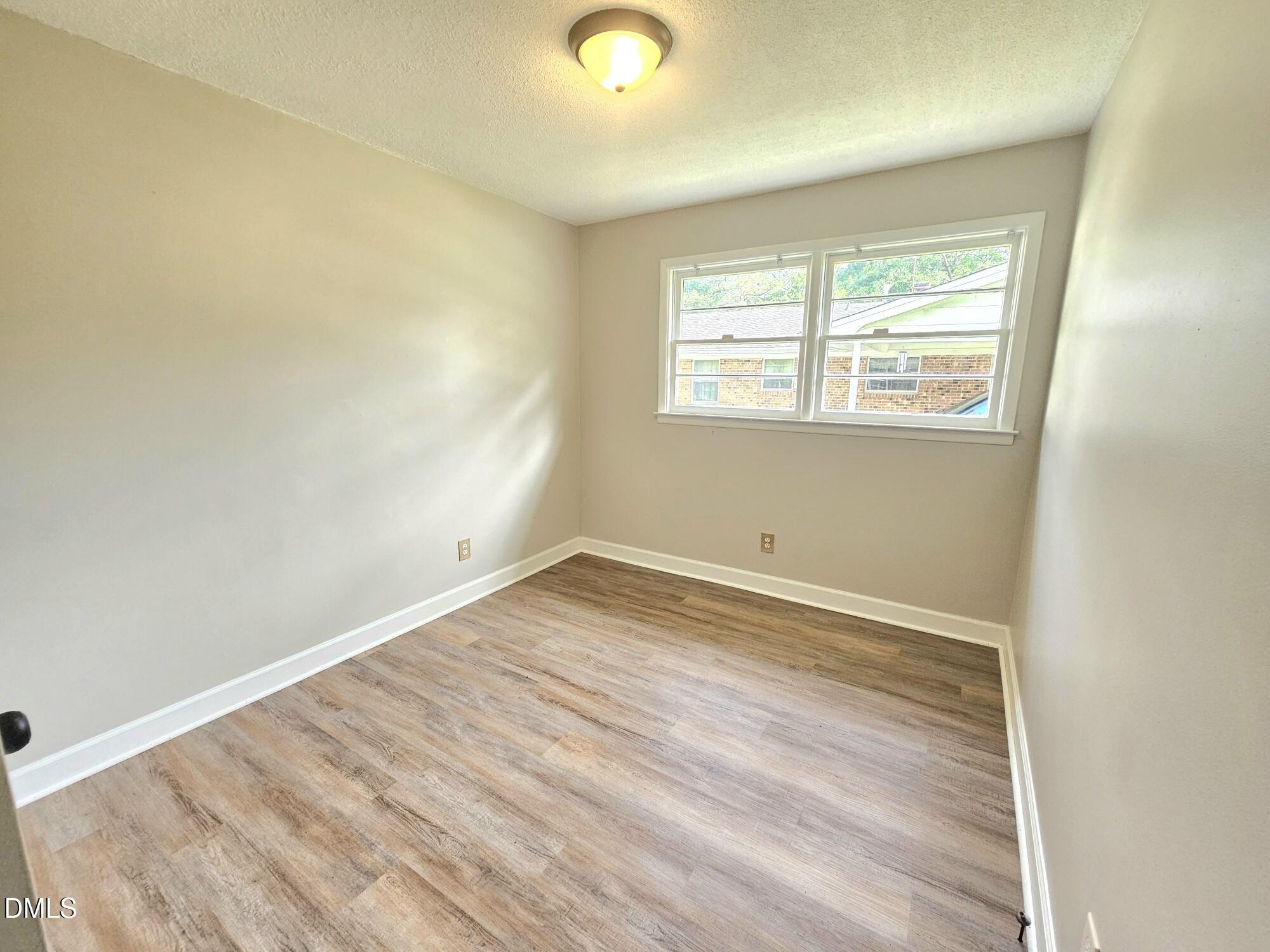 408 Oak Street Property Photo 12