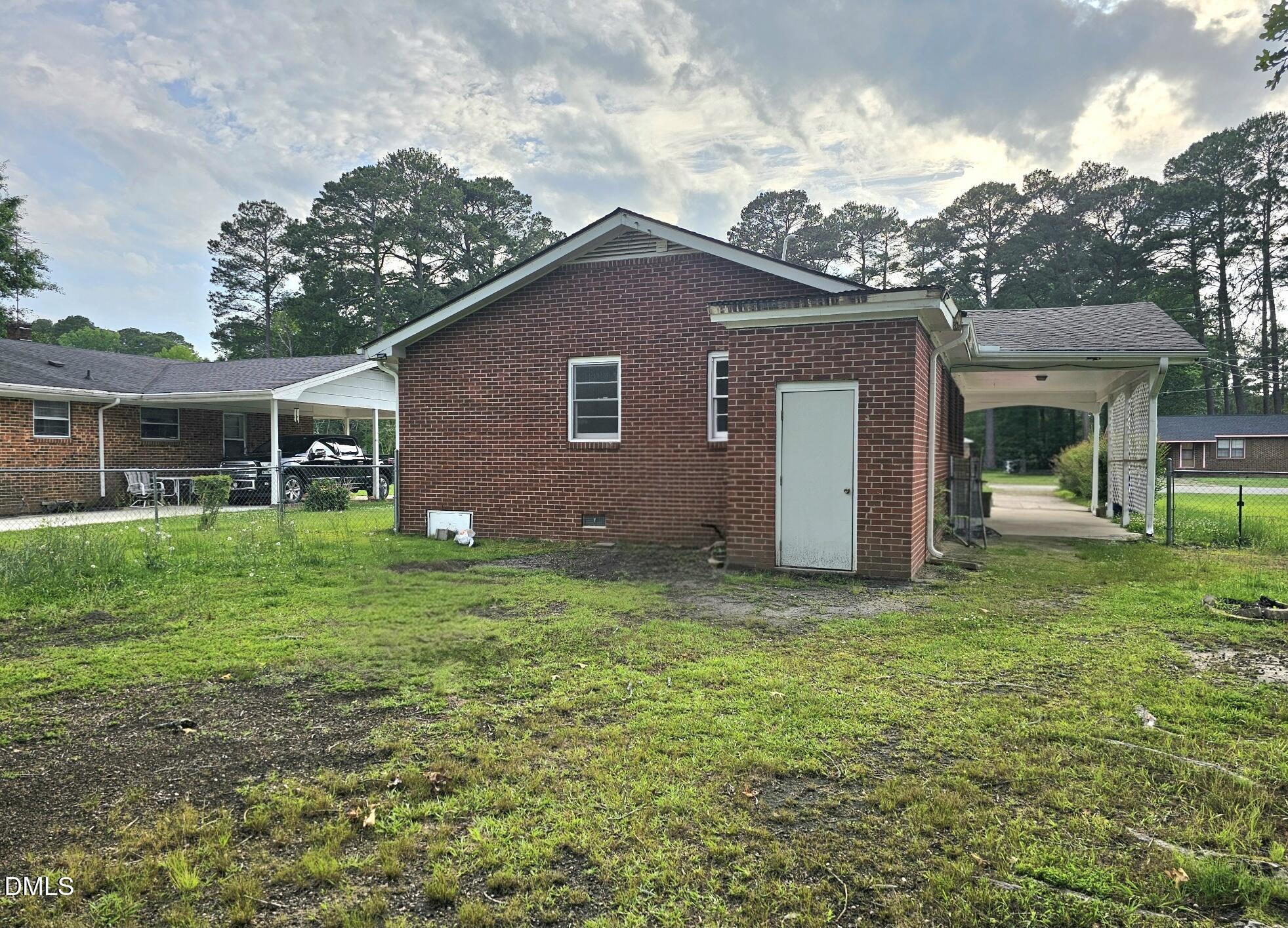 408 Oak Street Property Photo 18
