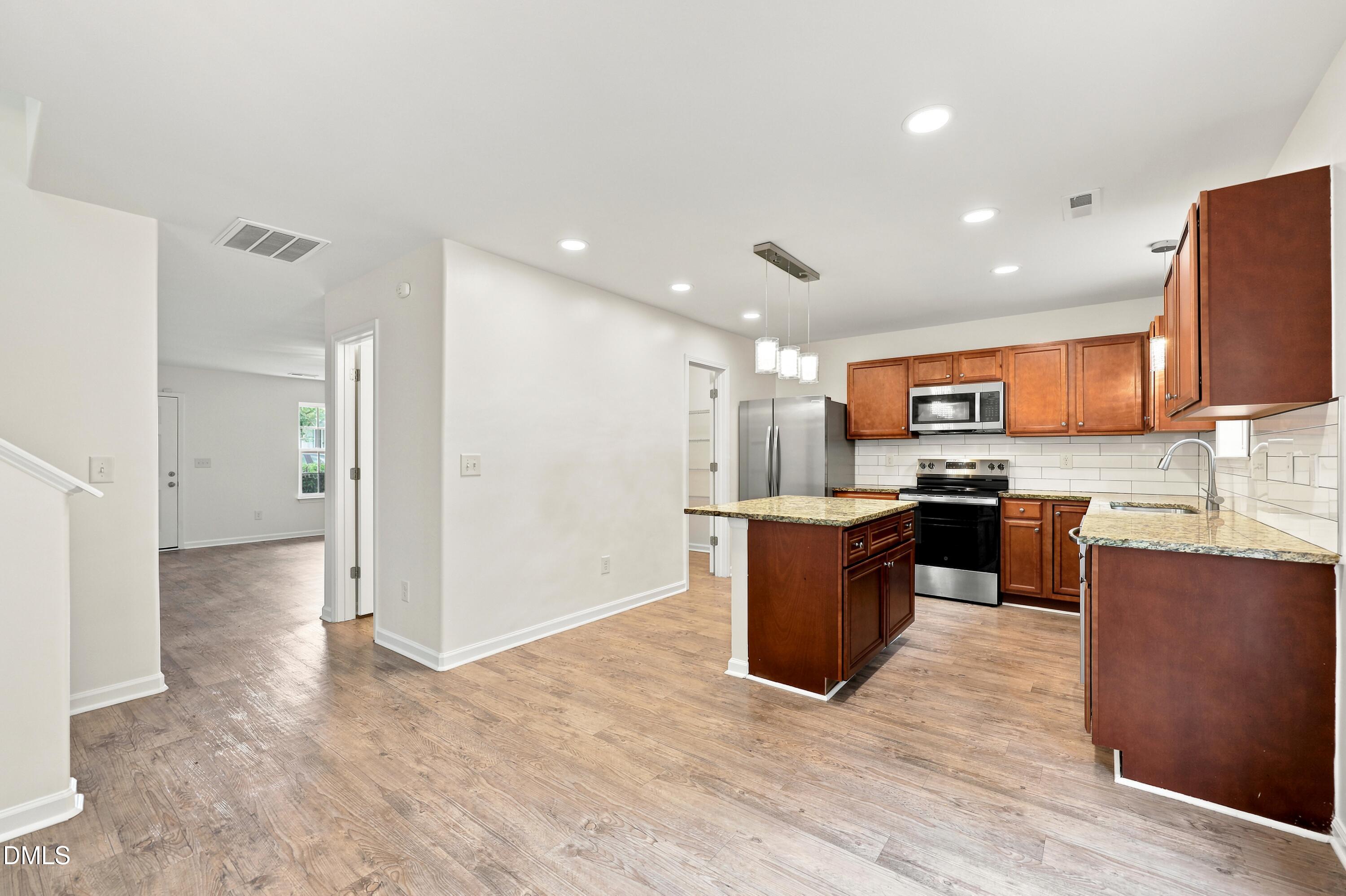 1026 Statler Drive Property Photo 12
