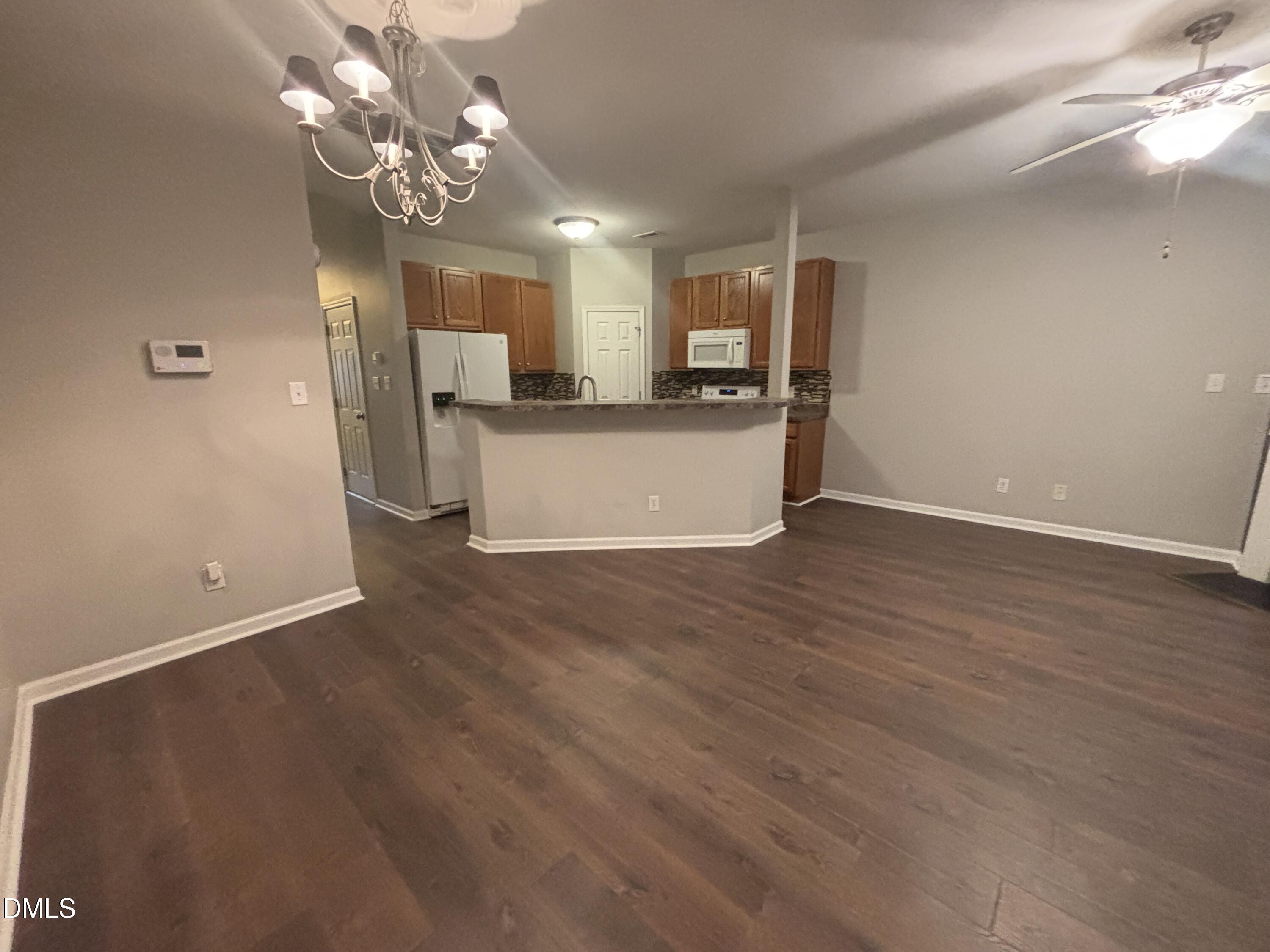 27 Great View Court Property Photo 9