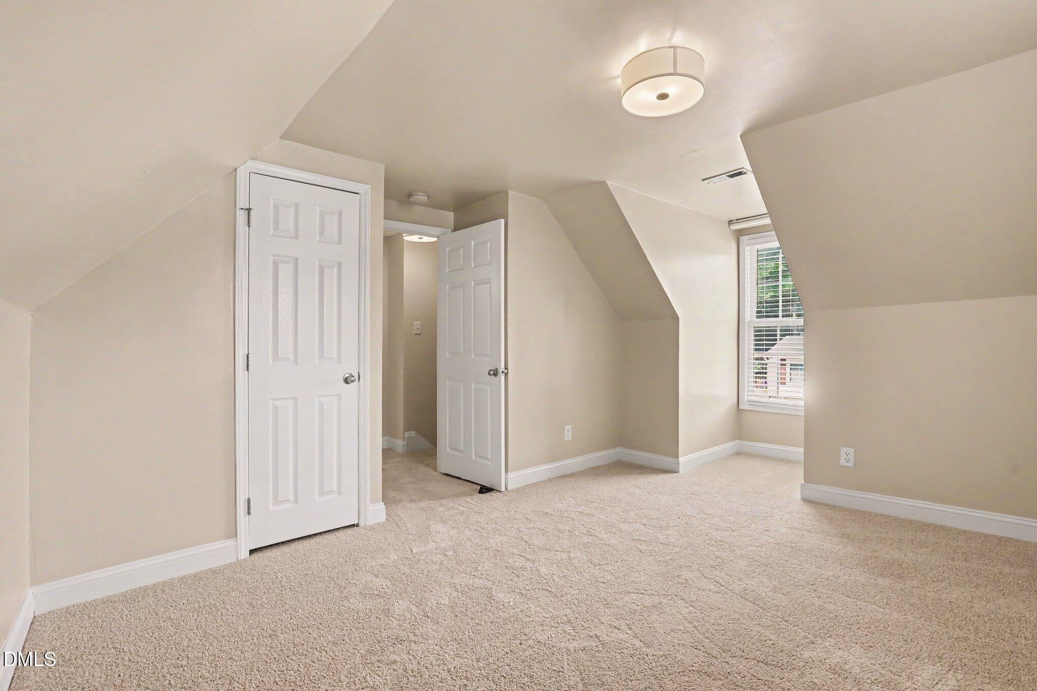 303 S Pettigrew Street Property Photo 29