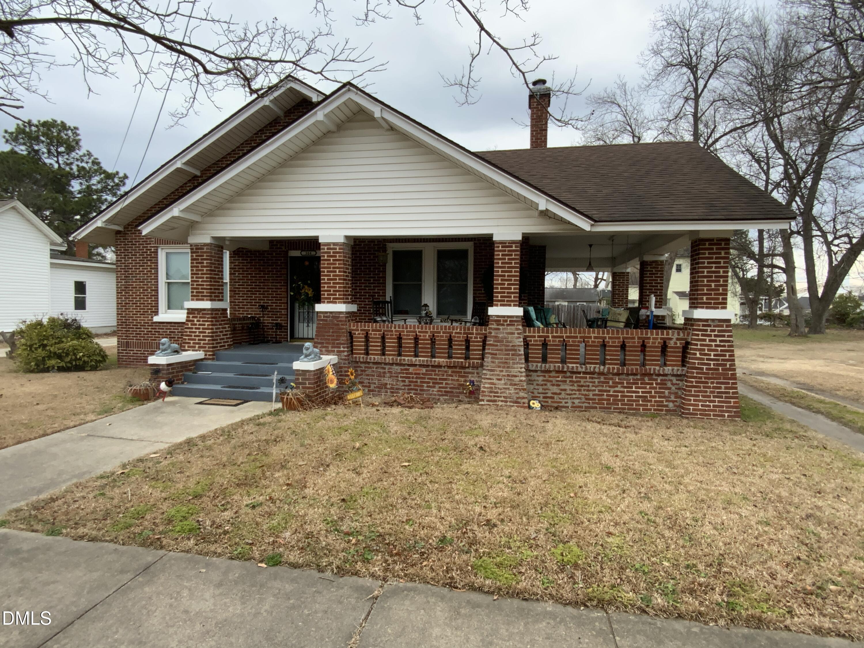 304 W Harnett Street Property Photo 1