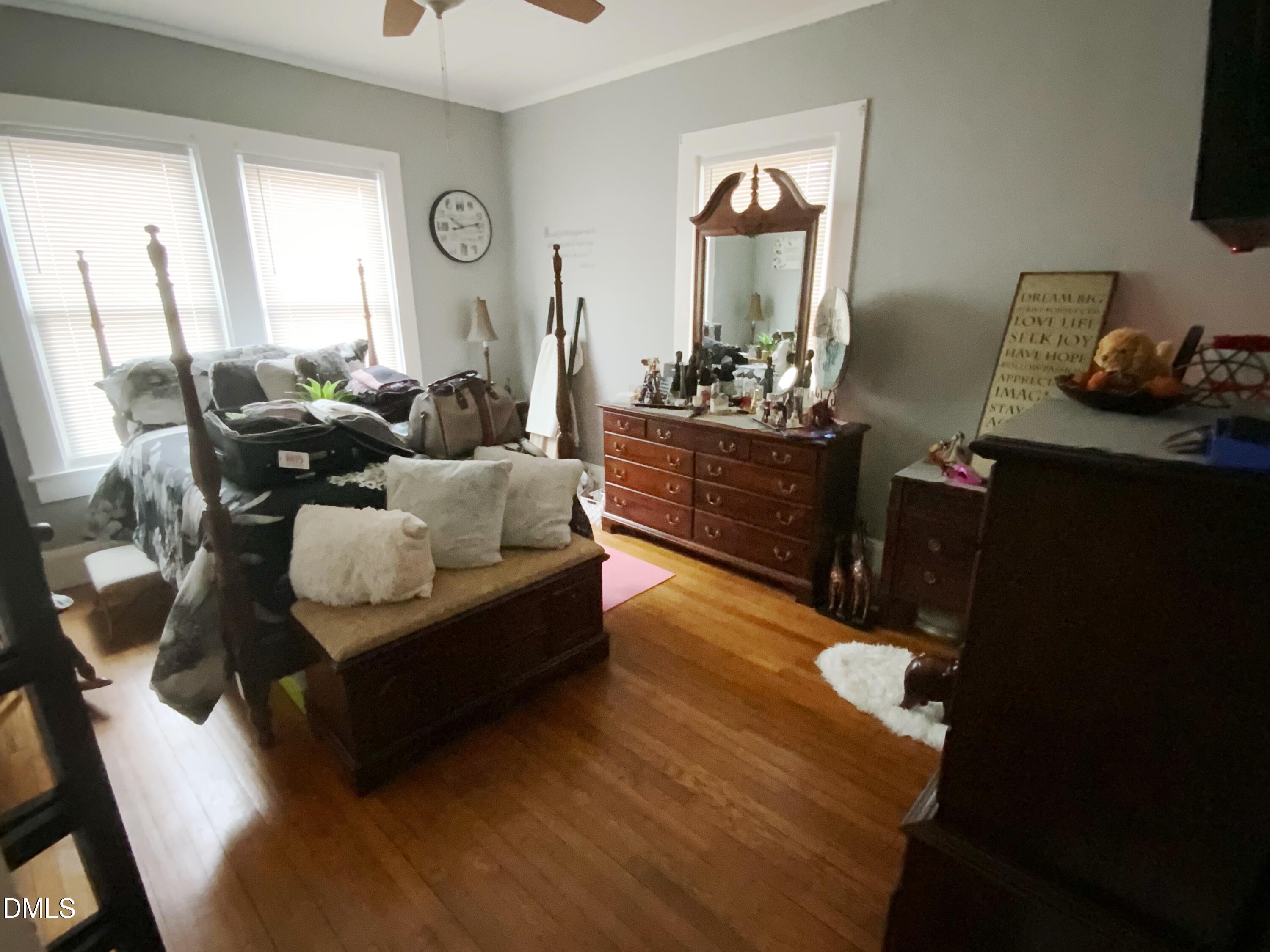 304 W Harnett Street Property Photo 4