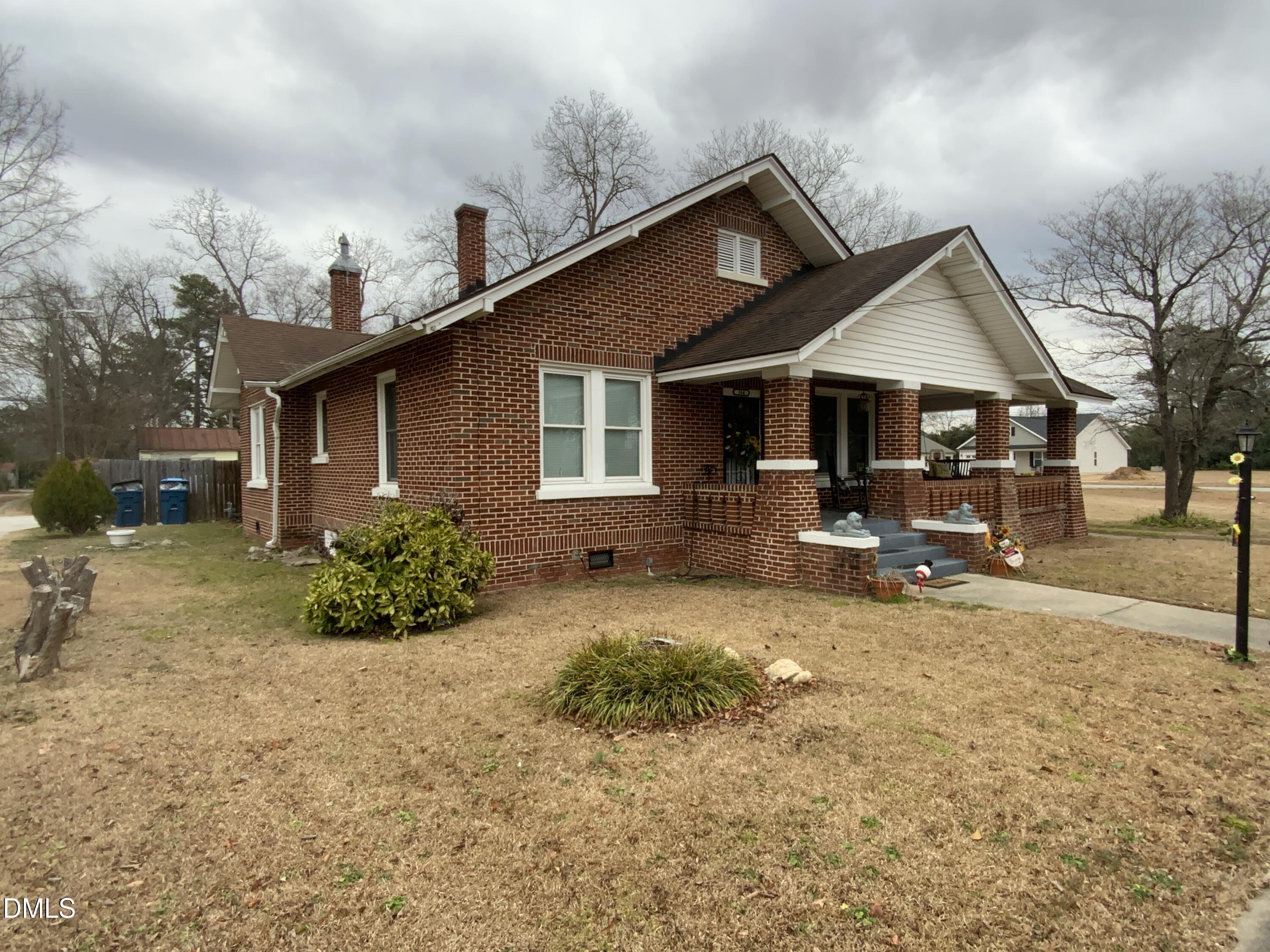 304 W Harnett Street Property Photo 11