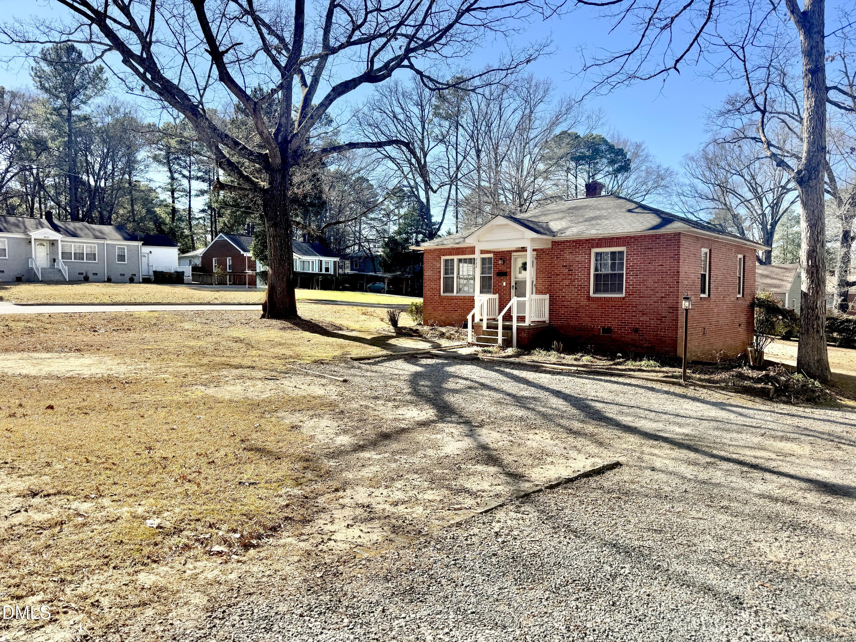 224 Clay Street Property Photo 6