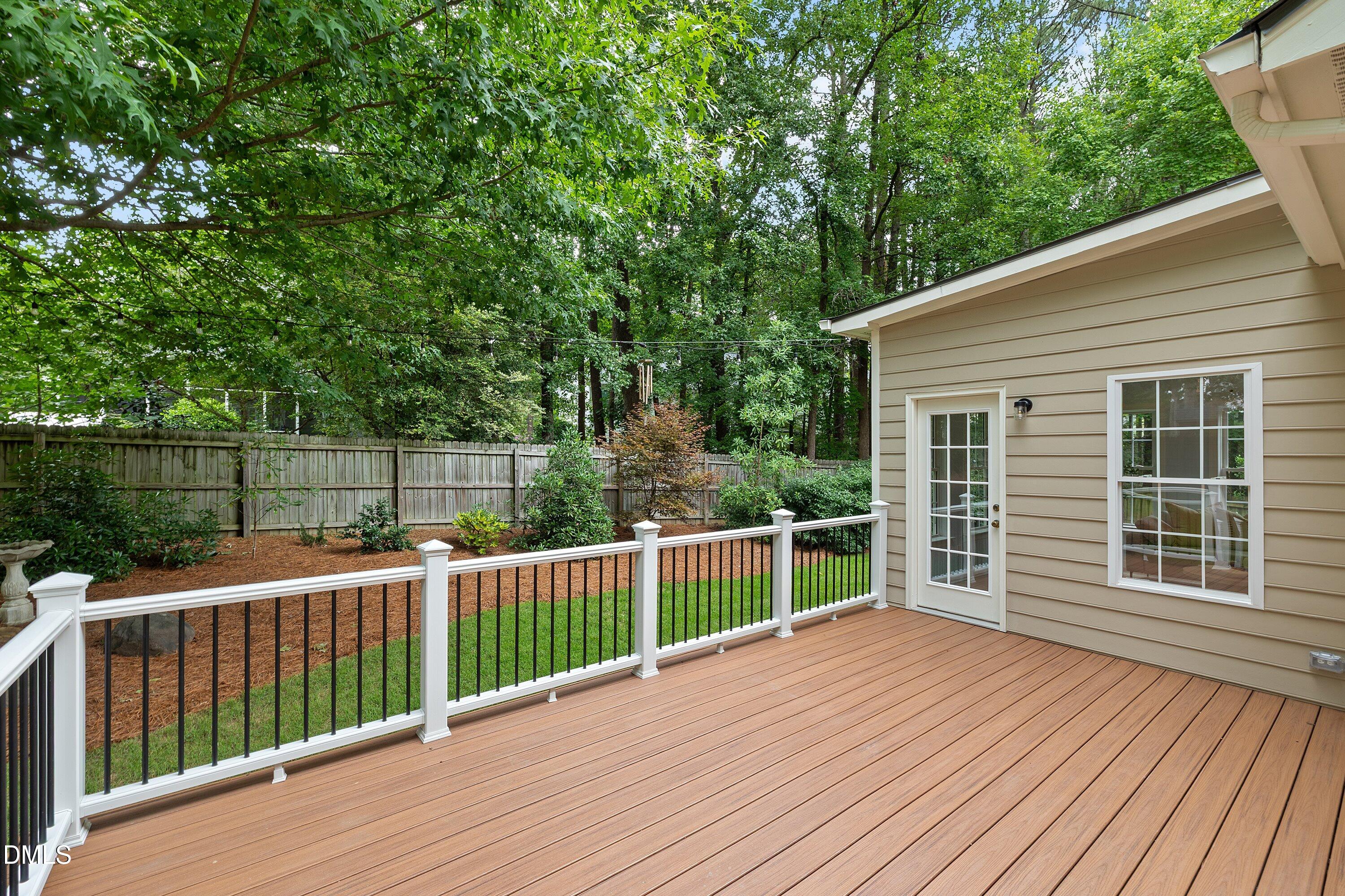 107 Lulworth Court Property Photo 28
