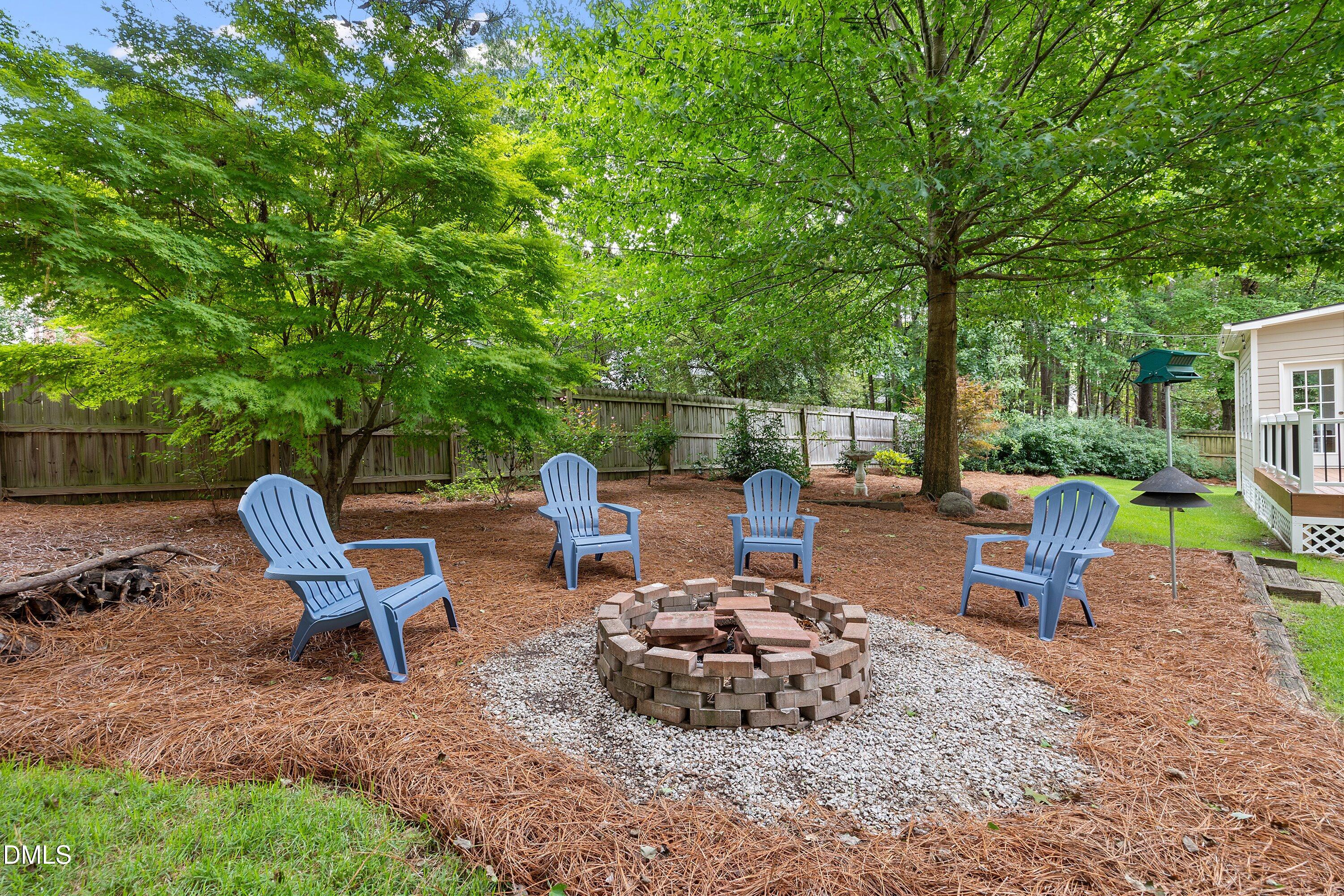 107 Lulworth Court Property Photo 37