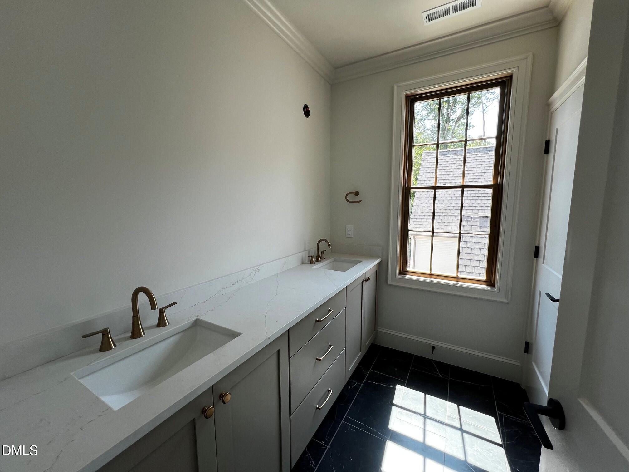 1320 Eldon Circle Property Photo 11