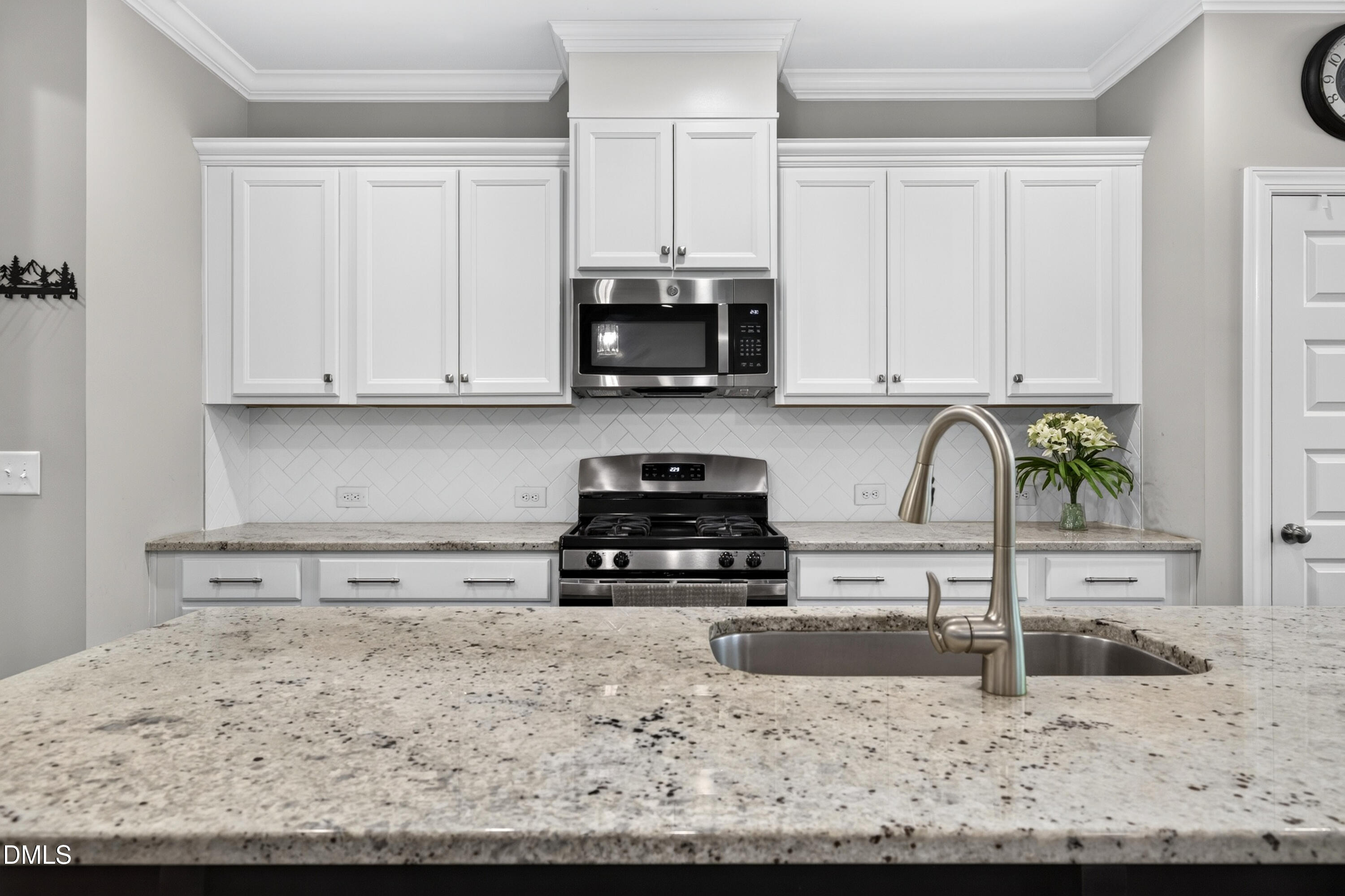 8045 Windthorn Place Property Photo 11