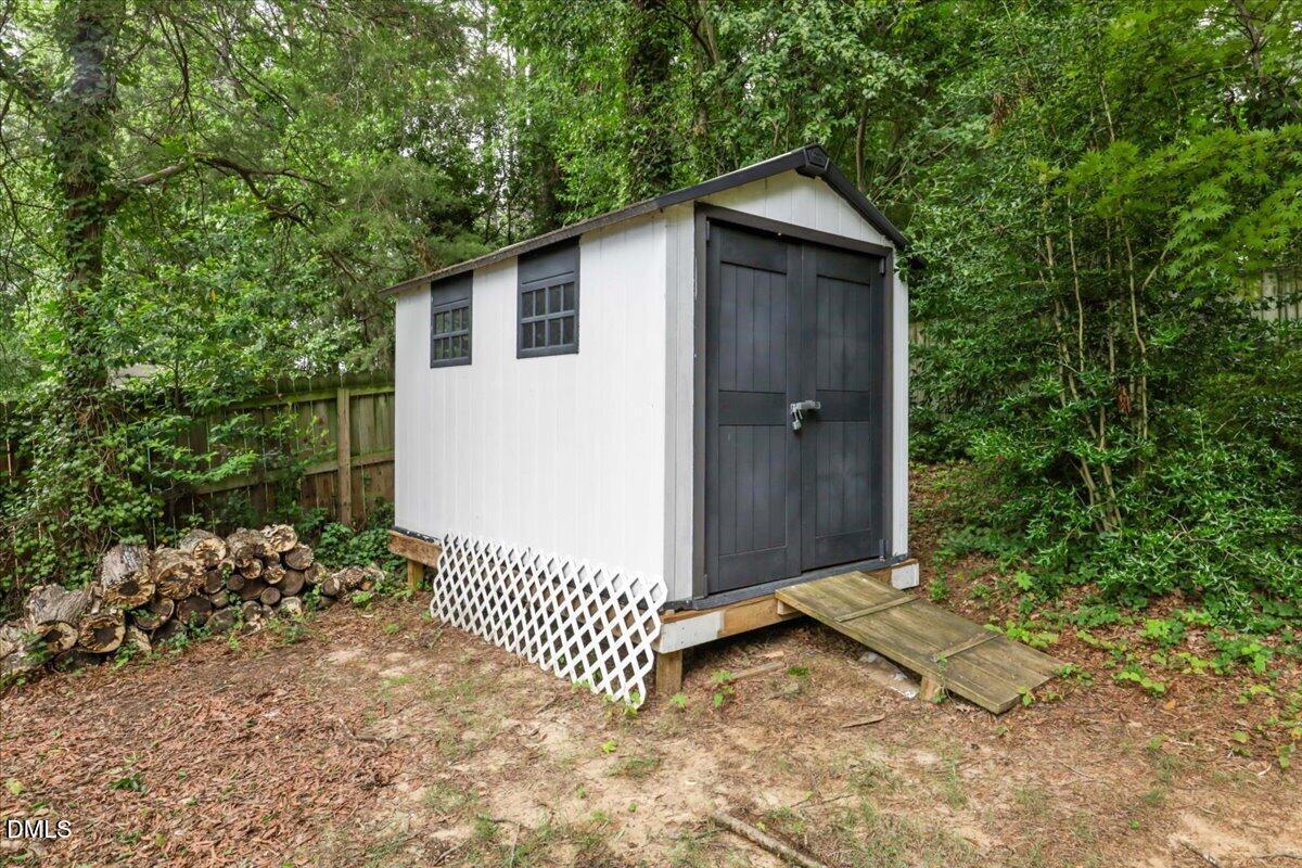 201 Dennis Avenue Property Photo 13