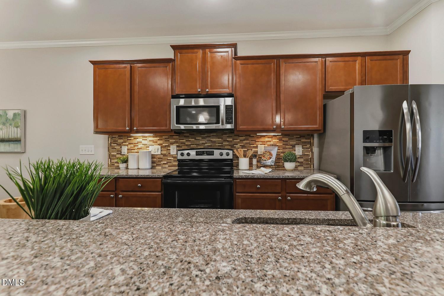 3336 Althorp Drive Property Photo 13