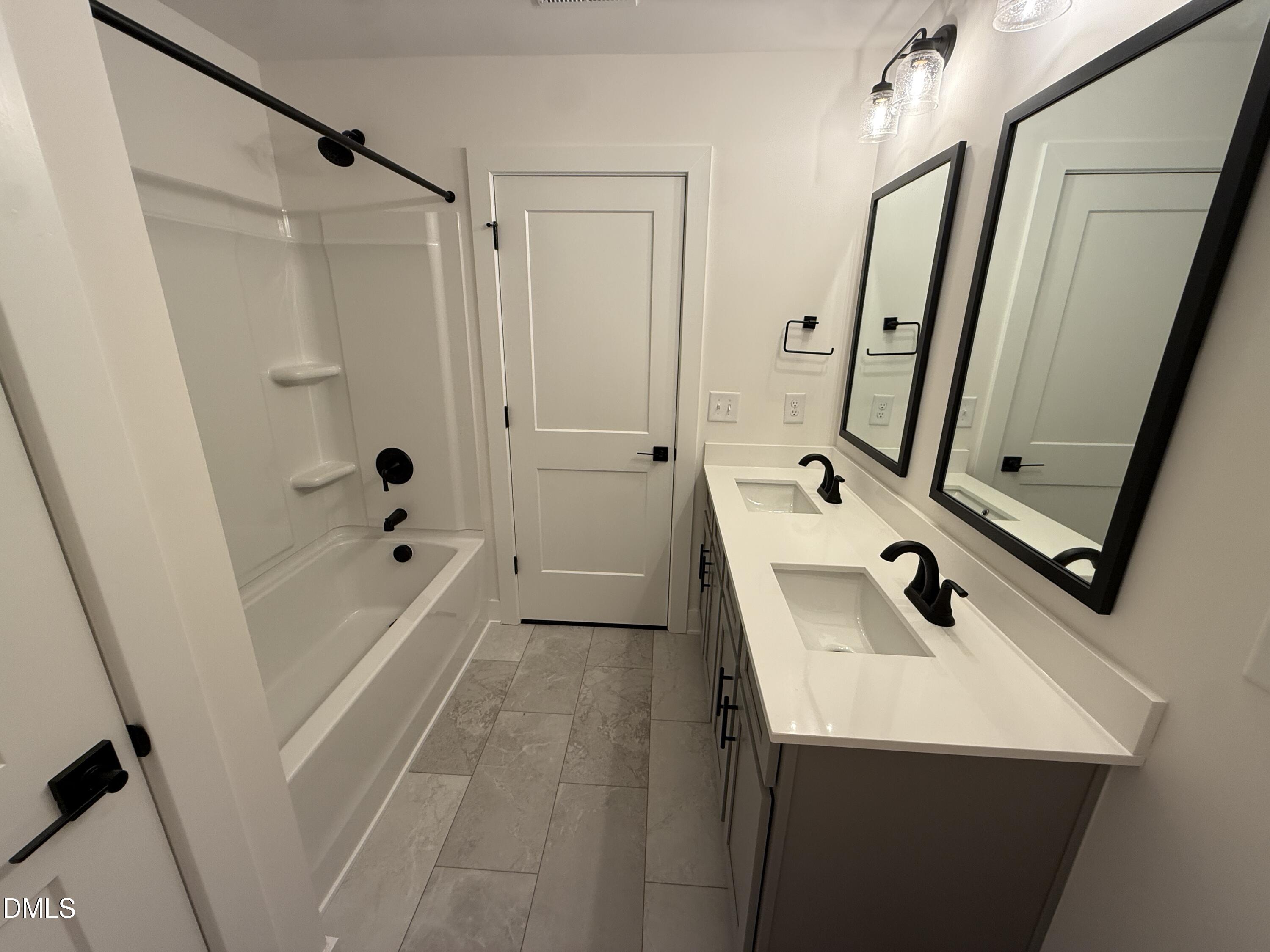 2017 Tharrington Way Property Photo 16