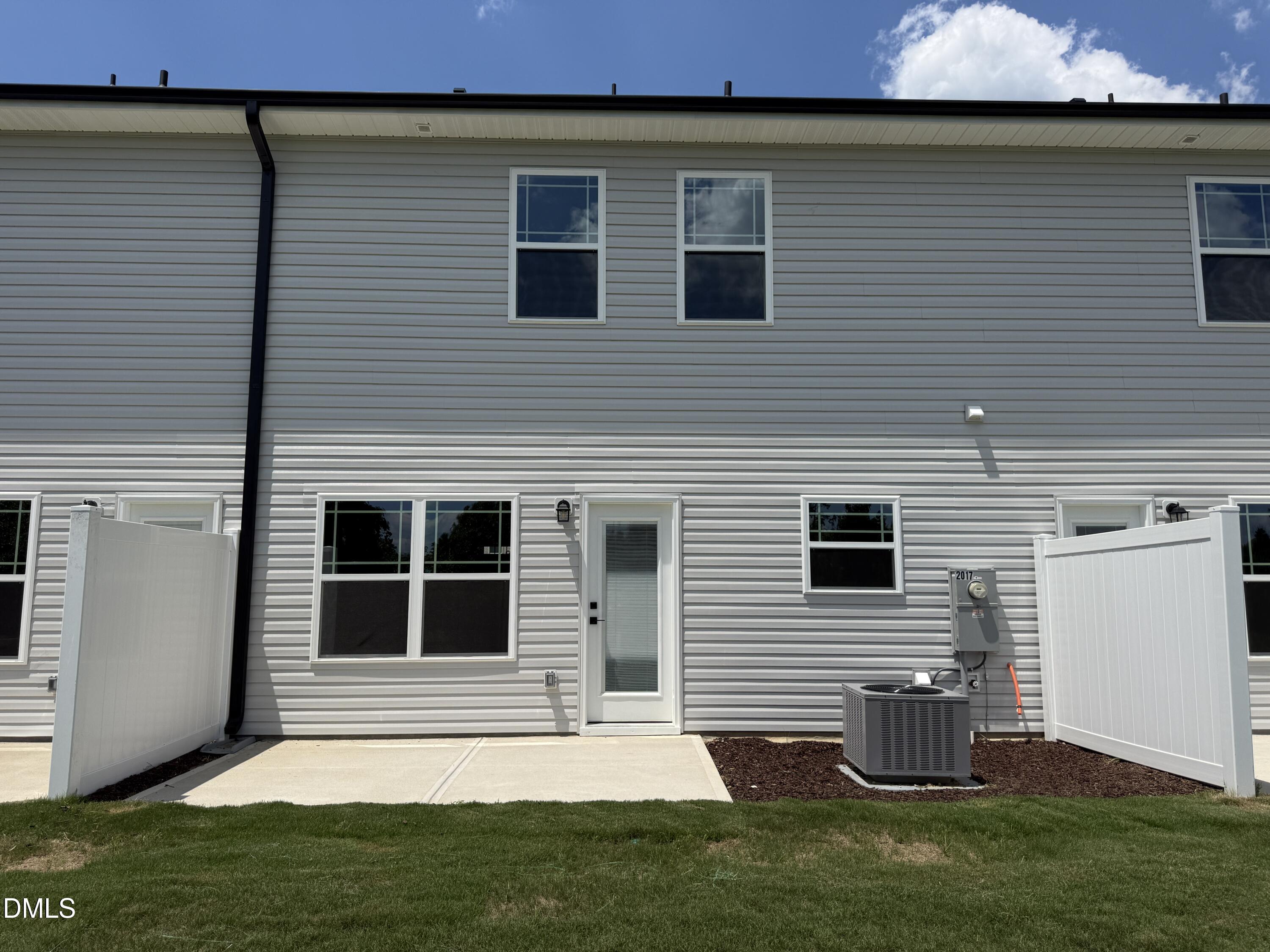 2017 Tharrington Way Property Photo 20