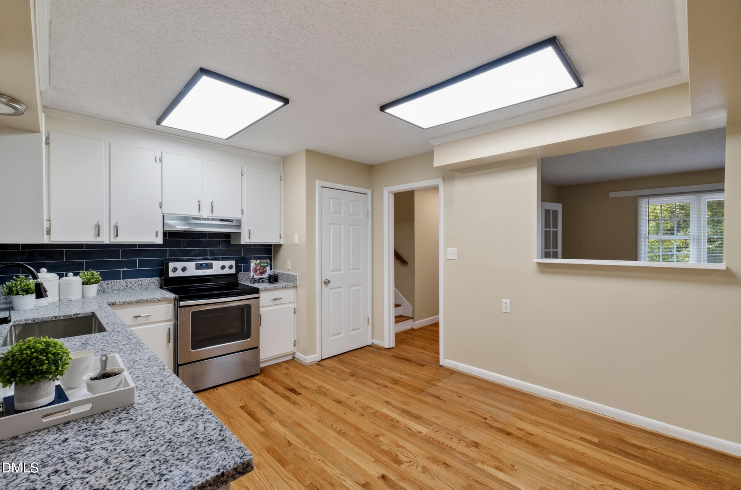 4404 Susan Drive Property Photo 4