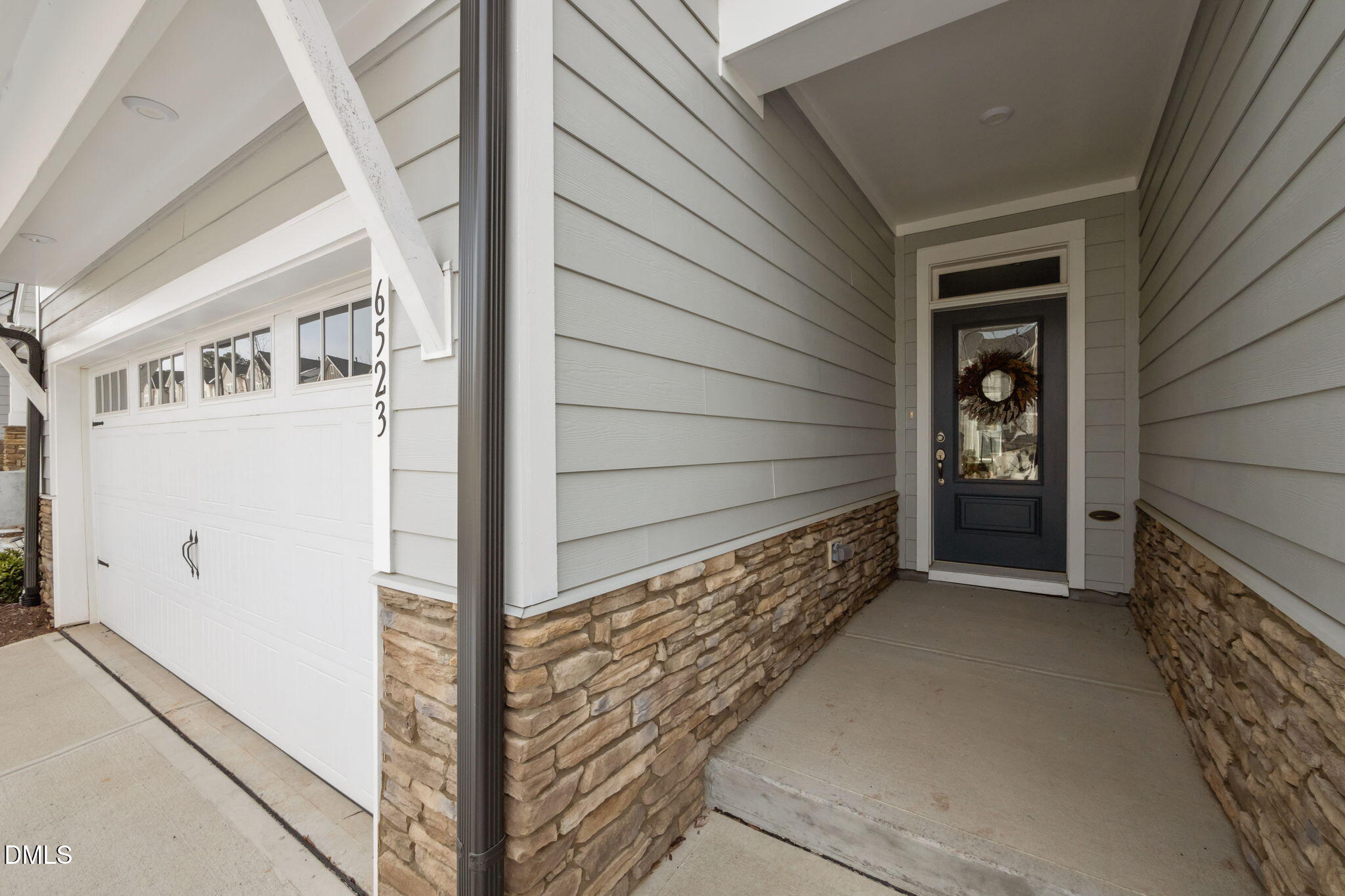 6523 Amber Springs Drive Property Photo 4