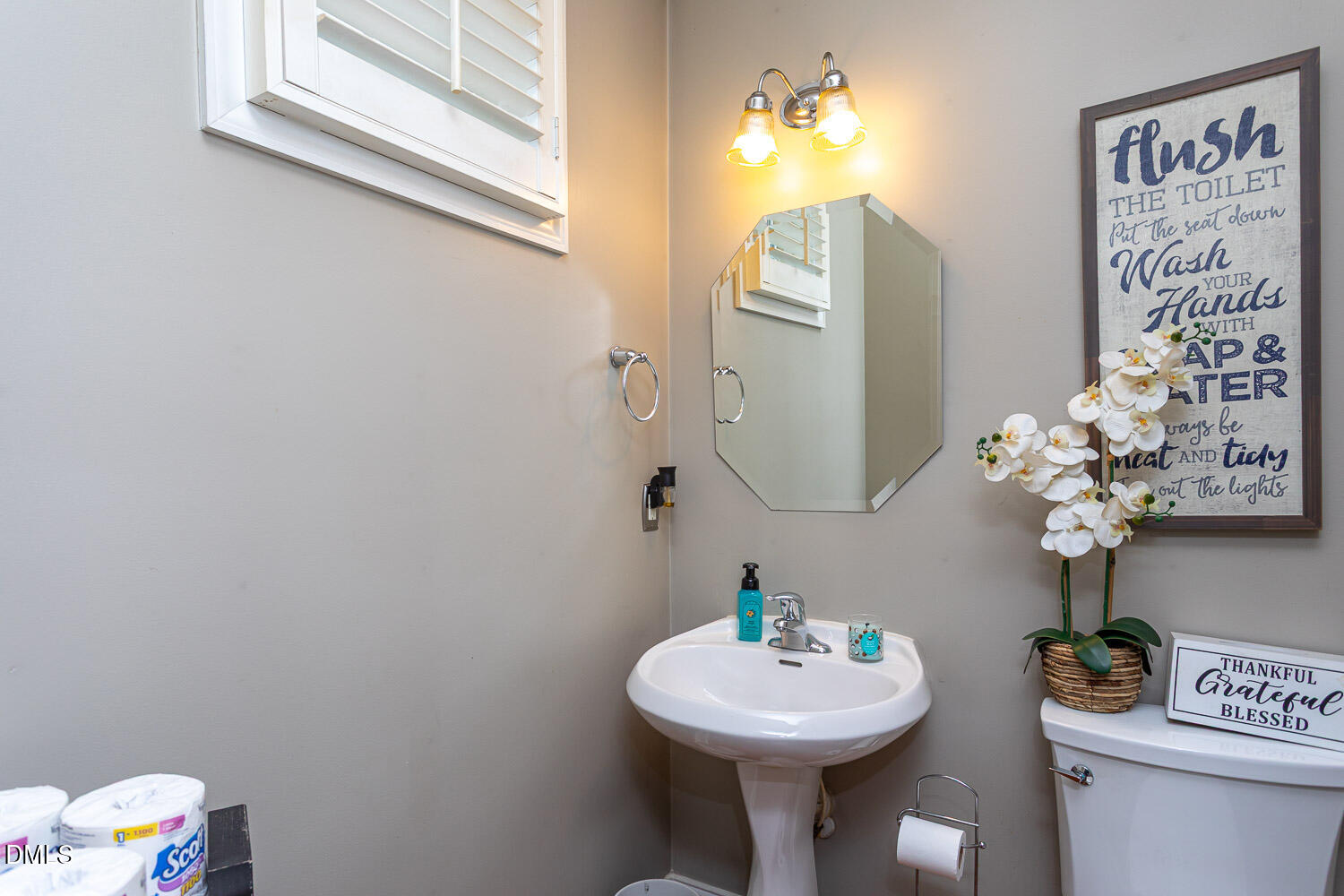 101 Goose Rock Property Photo 6