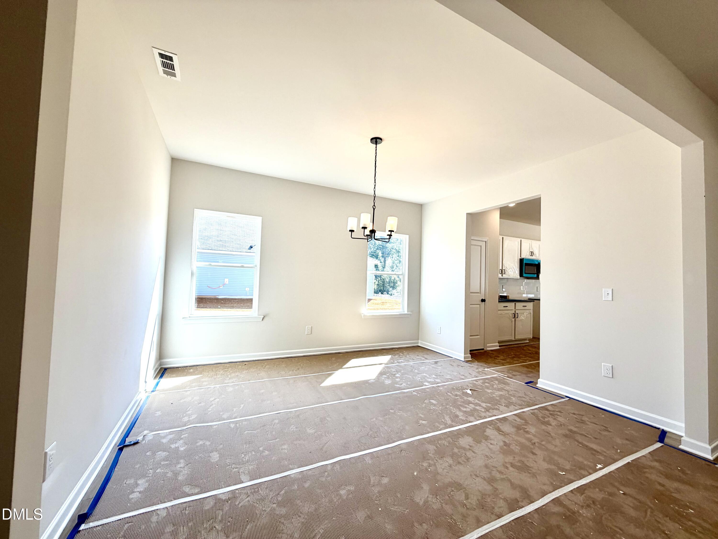 47 Cheshire Farm Drive Property Photo 2
