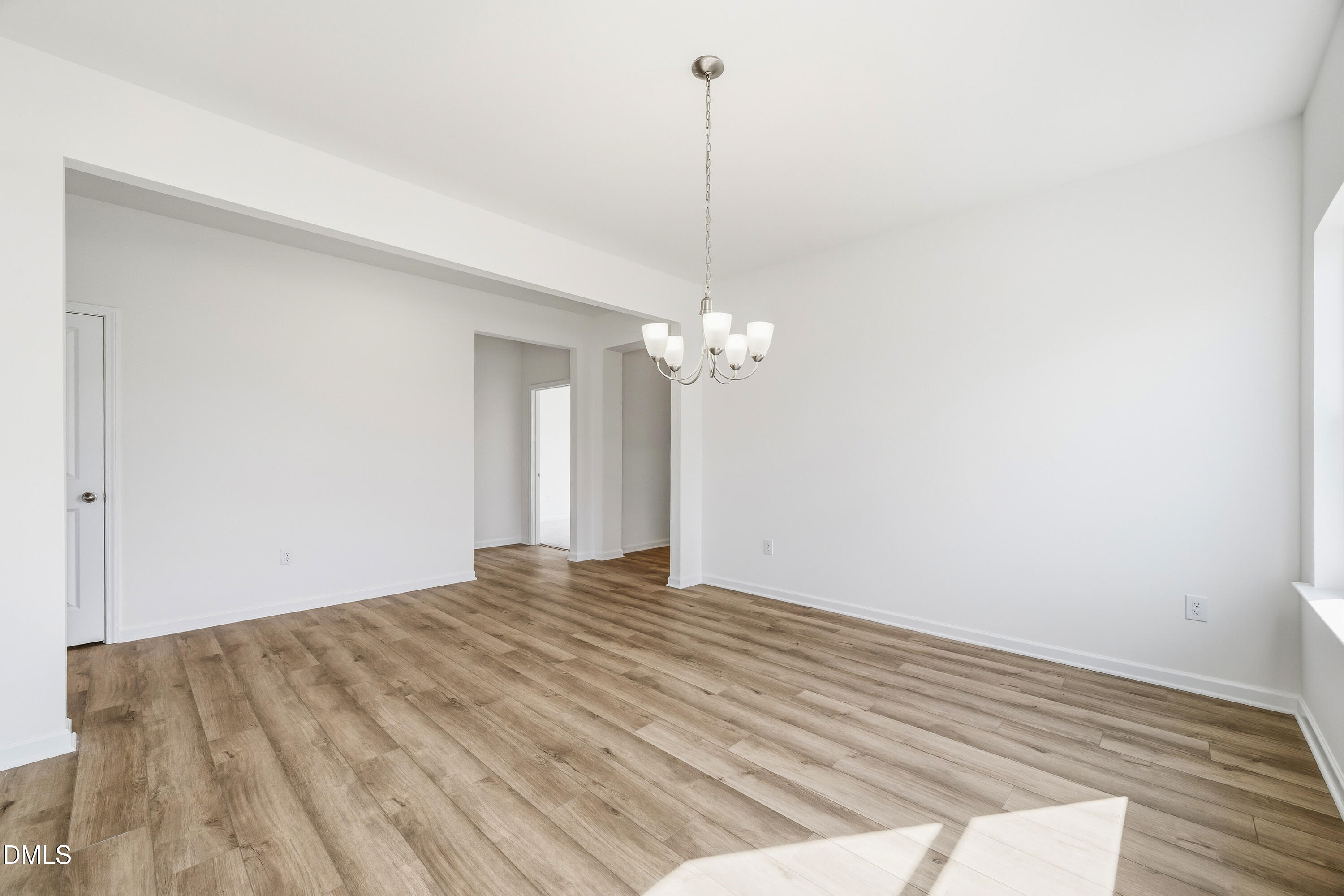 47 Cheshire Farm Drive Property Photo 5